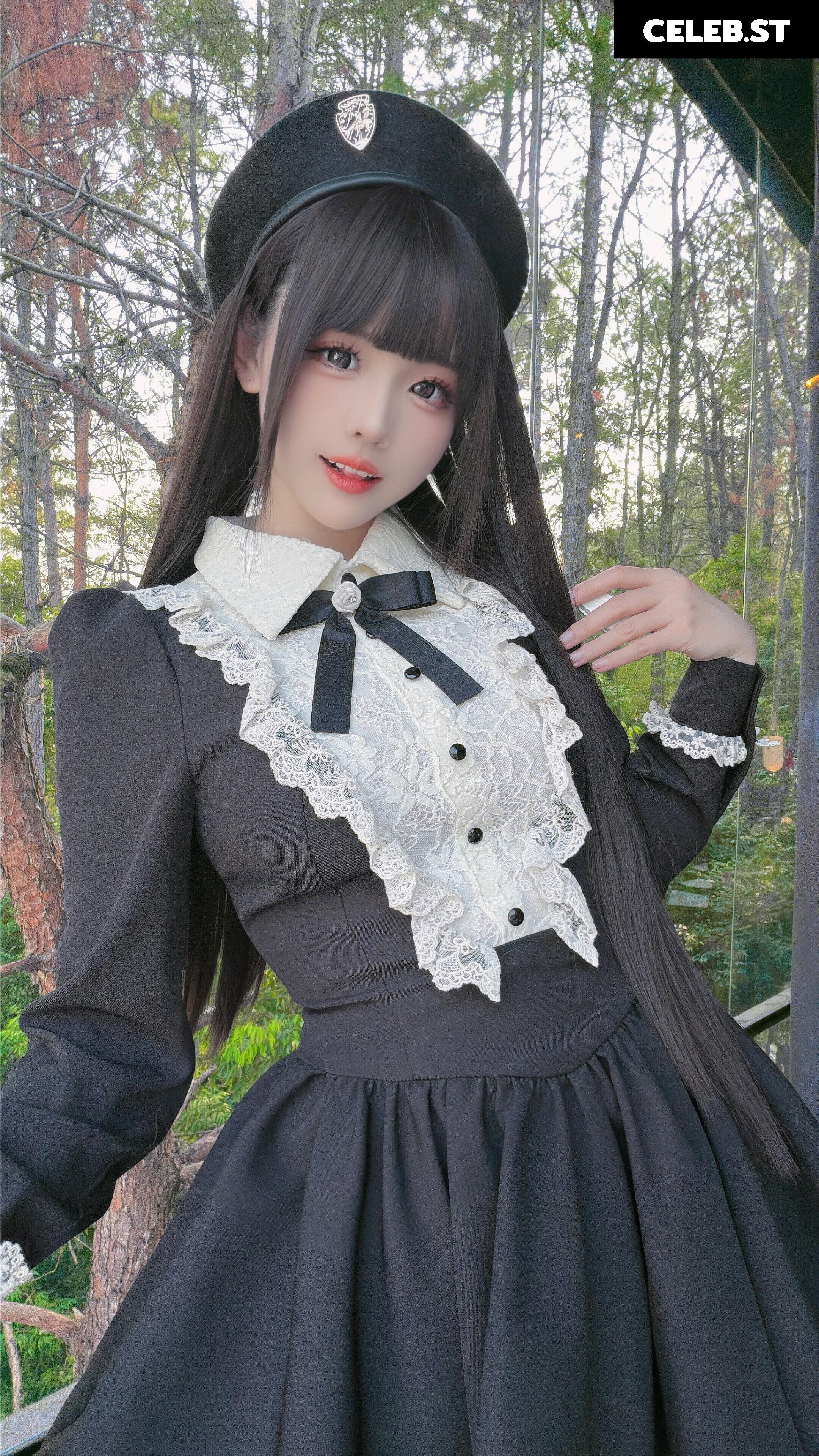 mikomikoww or Miko Image 20284672