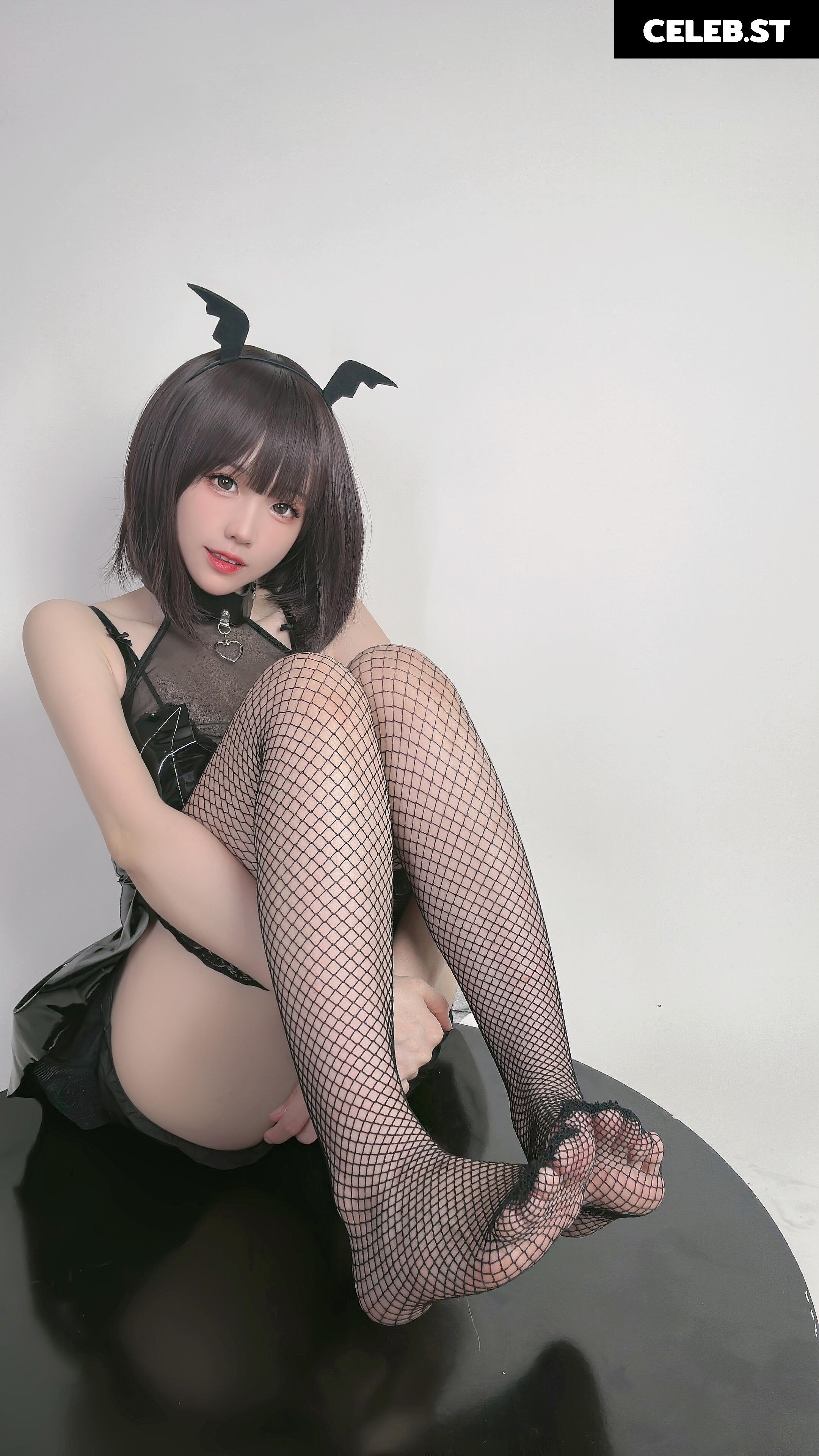 mikomikoww or Miko Image 20284325