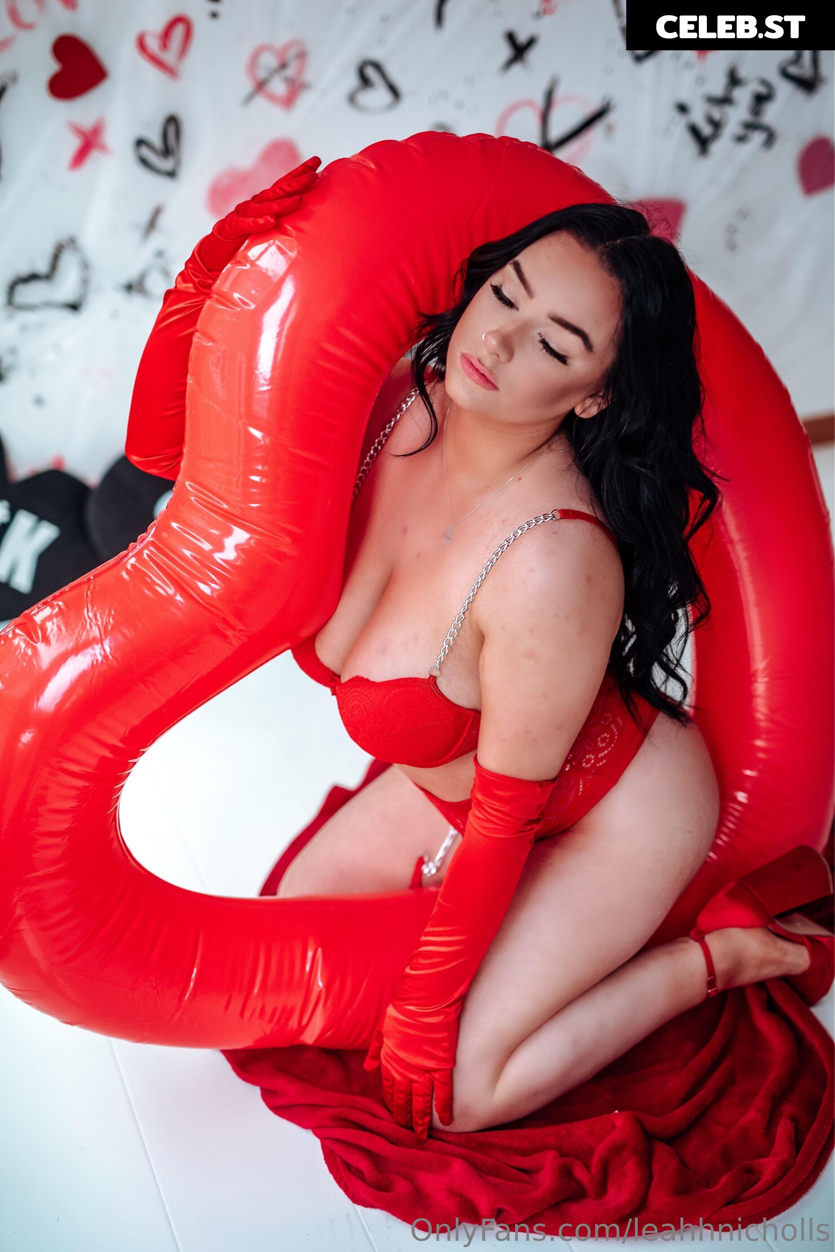 leahhnicholls | bustybritleah | batb4by | Leah X Image 20286162