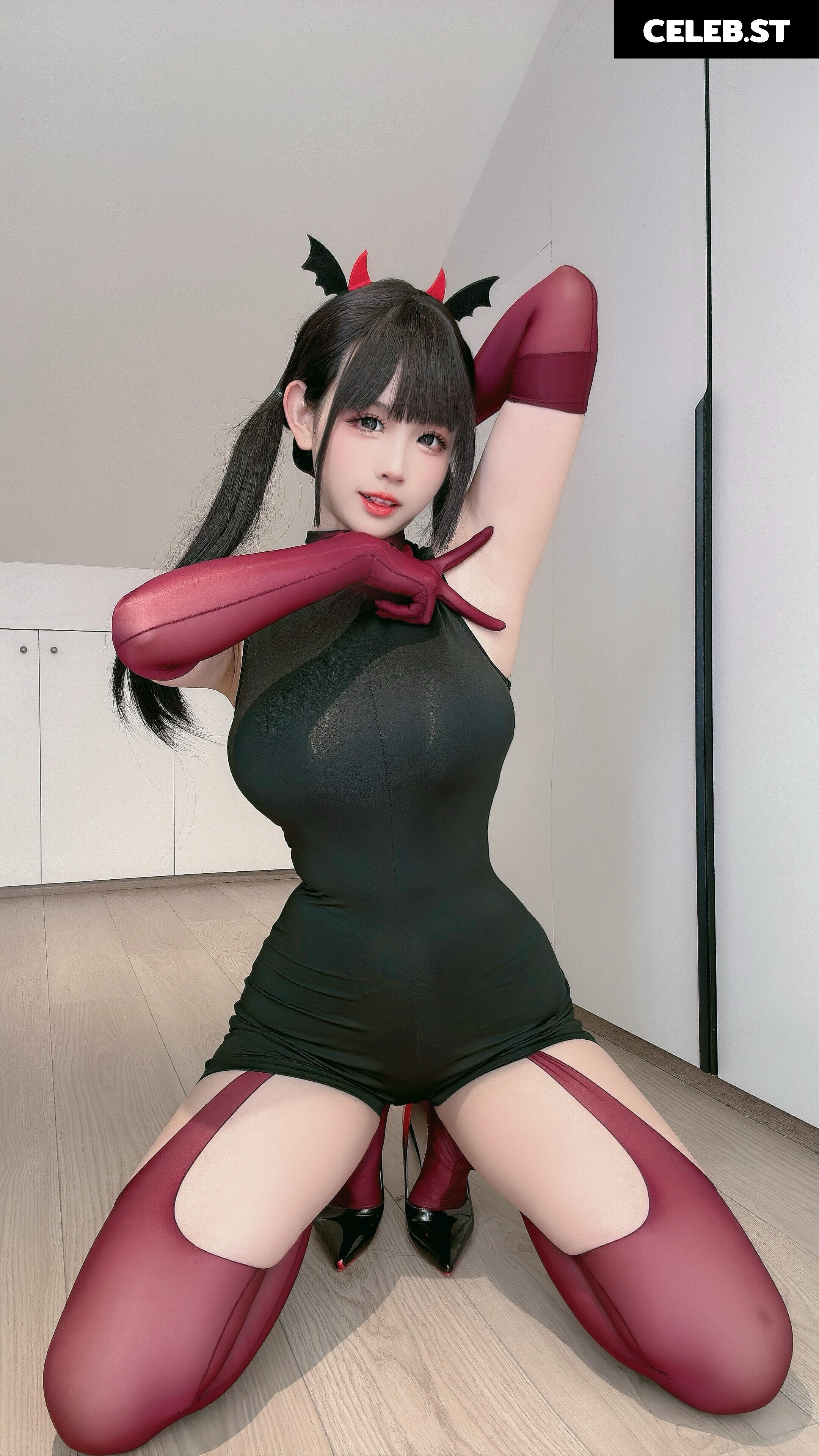 mikomikoww or Miko Image 20283973