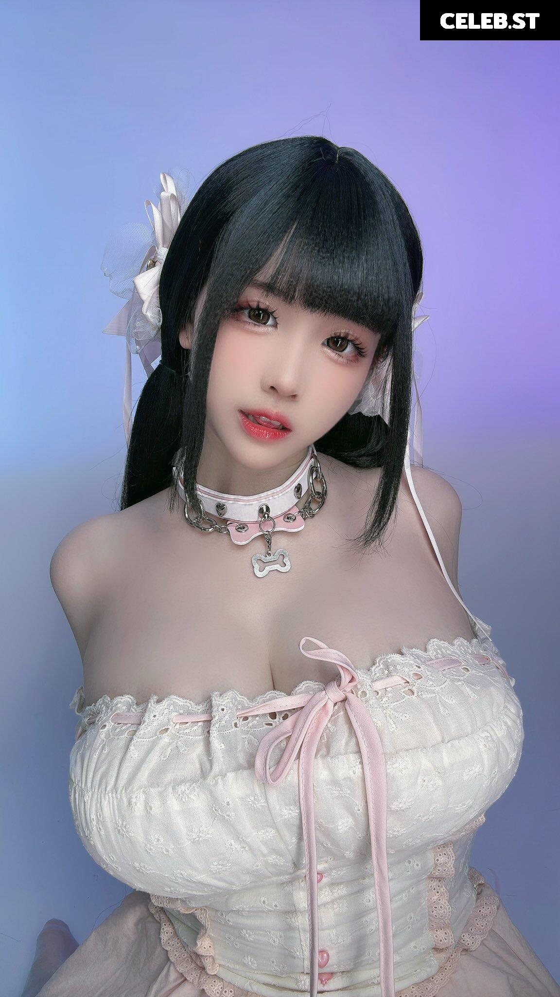 mikomikoww or Miko Image 20283837