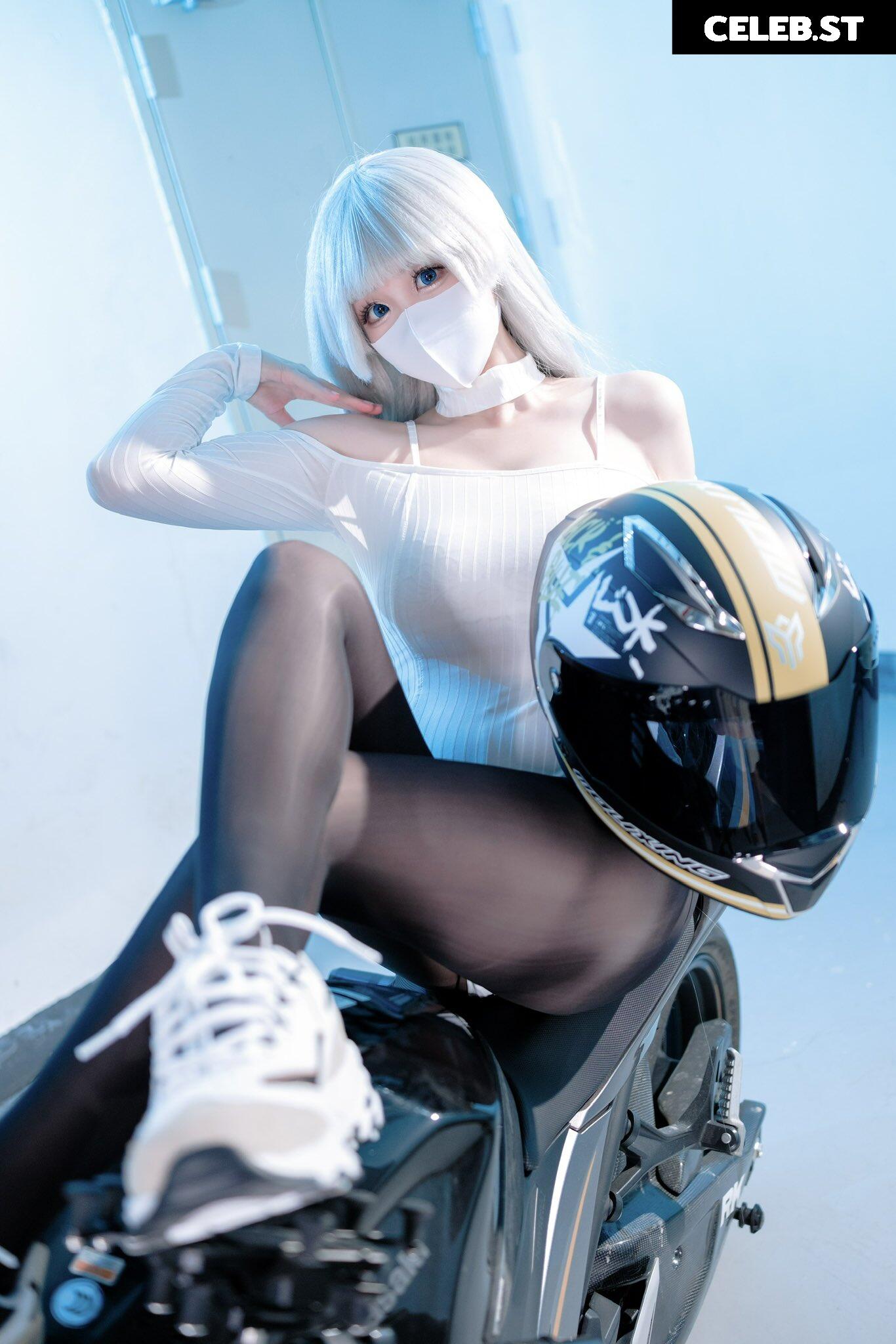 mikomikoww or Miko Image 20283873