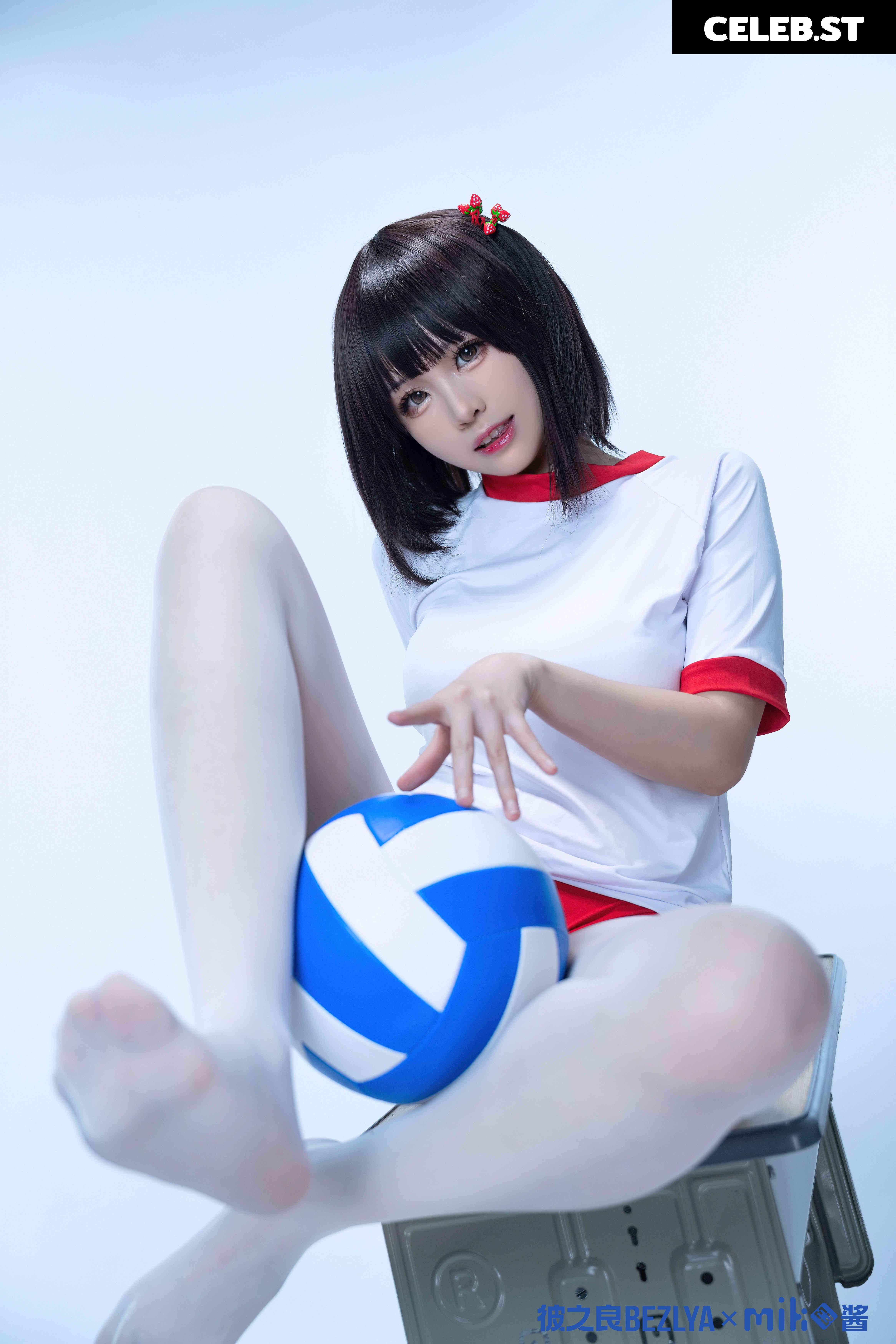 mikomikoww or Miko Image 20283132