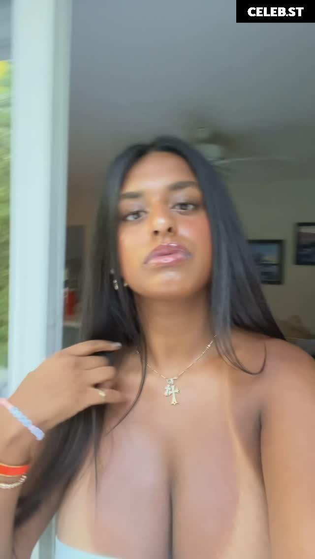 Honeypot1766 AKA emilysant Image 20289702