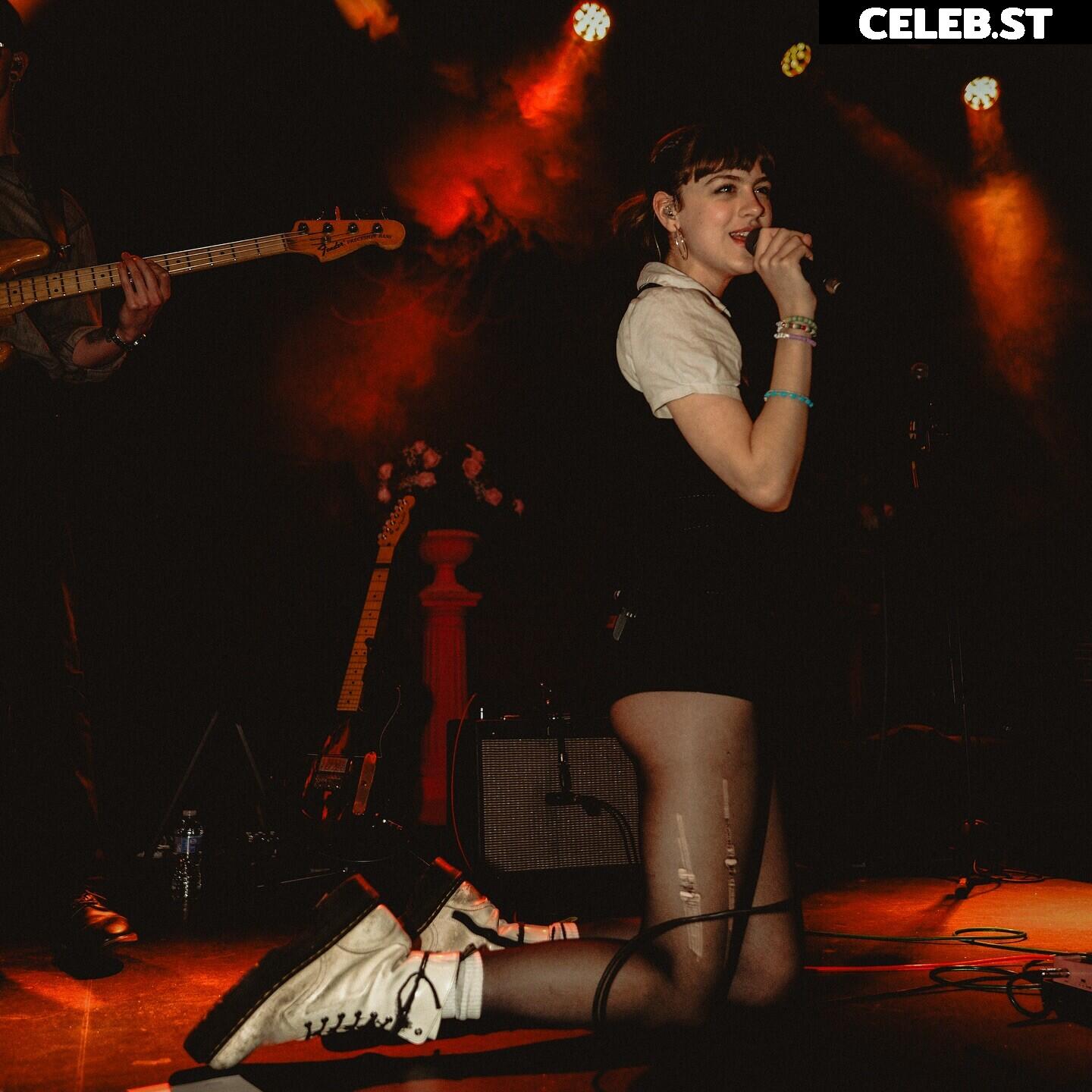 Chloe Slater - Indie Musician Image 20156089