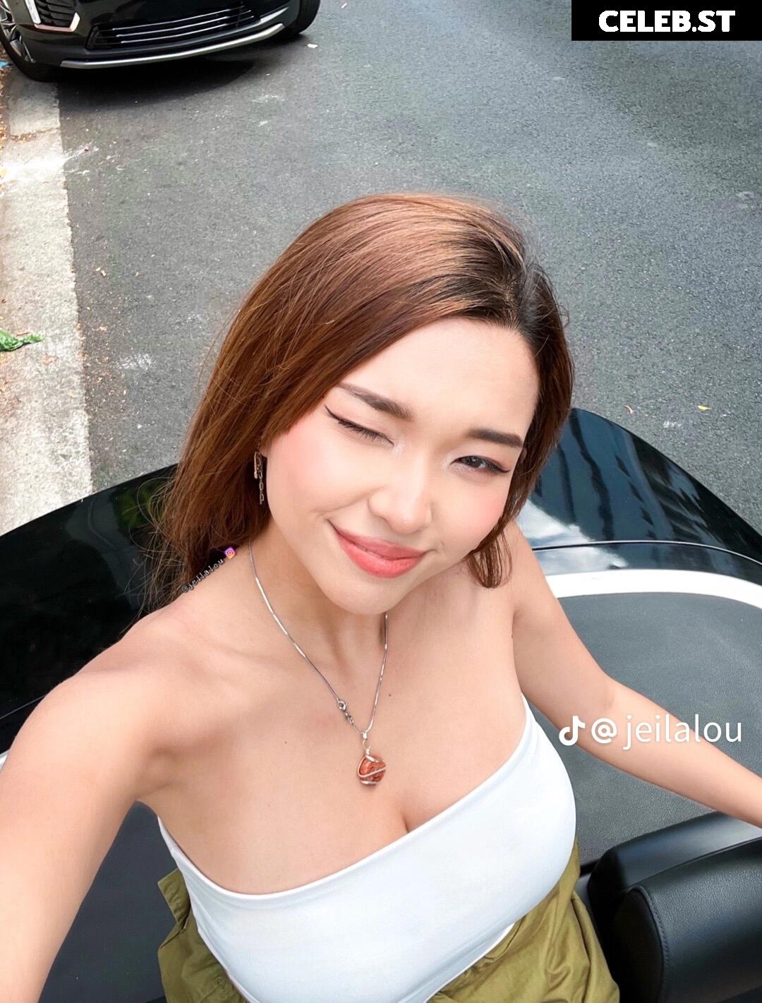 Jeila Dizon @jeilalou Image 20151909
