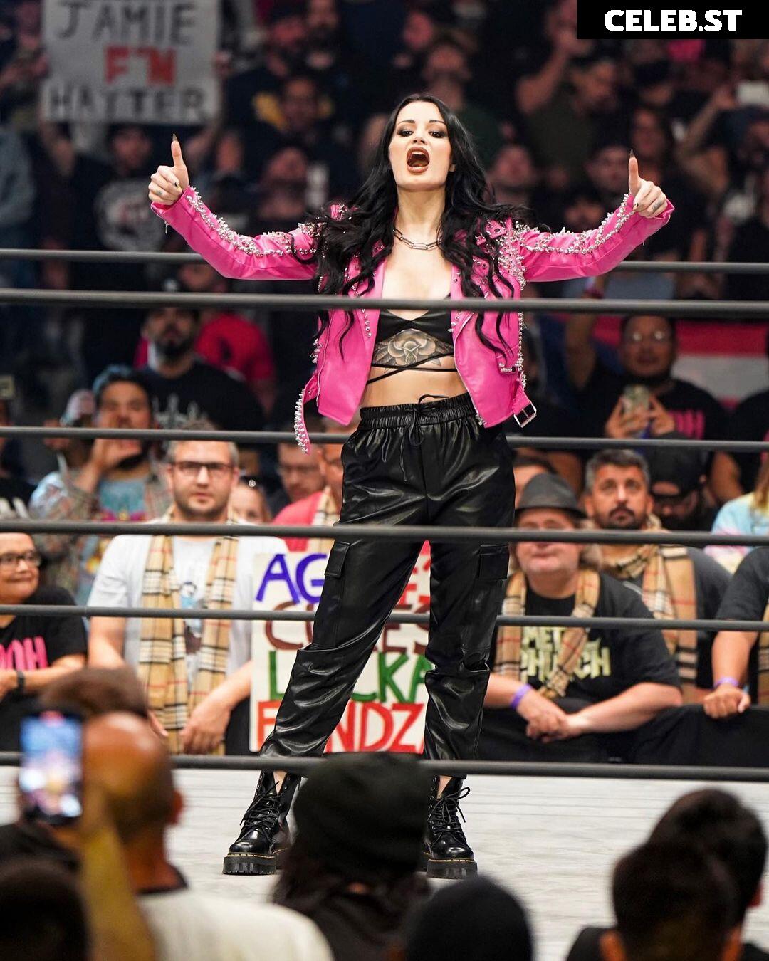 WWE's Paige / Saraya Bevis Image 20151012