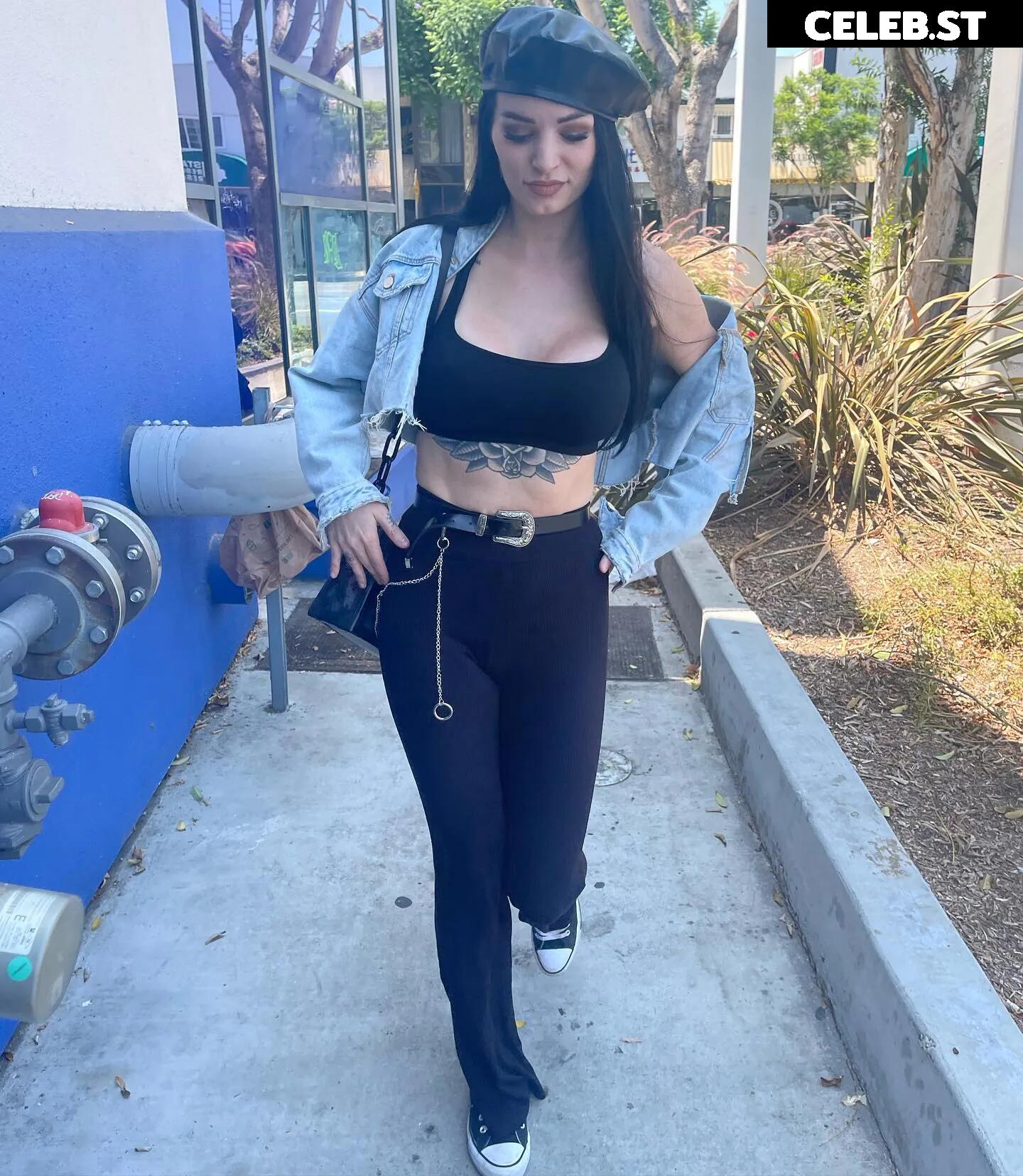 WWE's Paige / Saraya Bevis Image 20151017