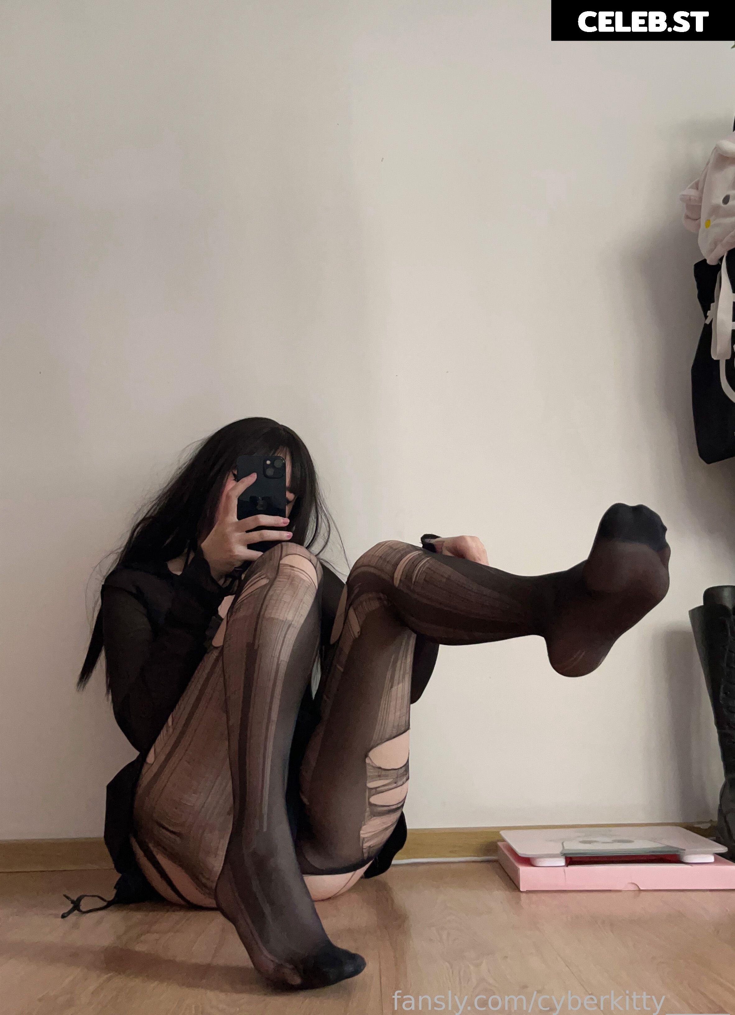 cyberkitty_____  / Dayana Yessembayeva / cyberkitty Image 20153298