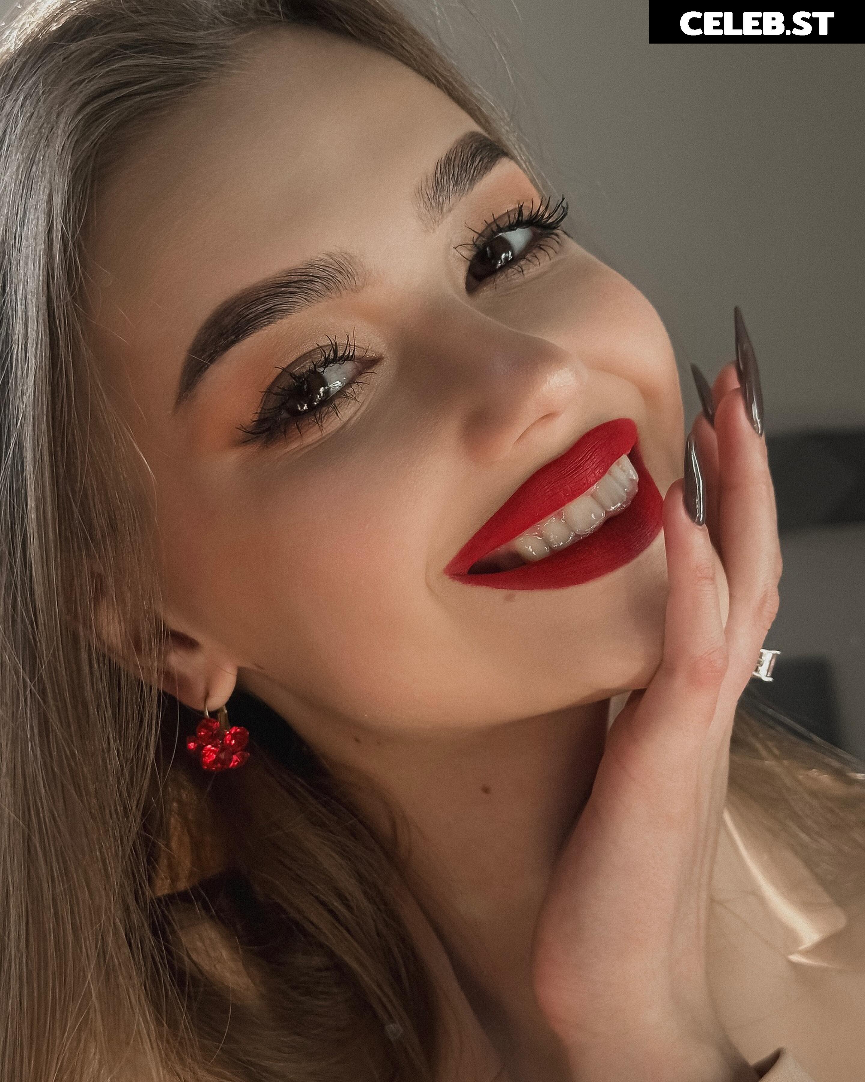 Alina Zaozerskaya / alina.zaozerskayaaa / zaozerskayalina / Алина Заозерская Image 20164053