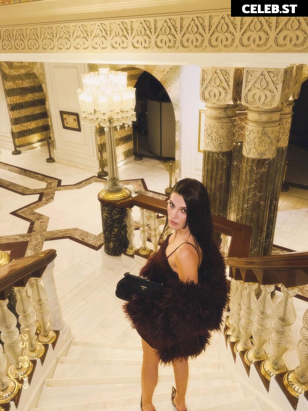 Yüsra Geyik Image 20166612