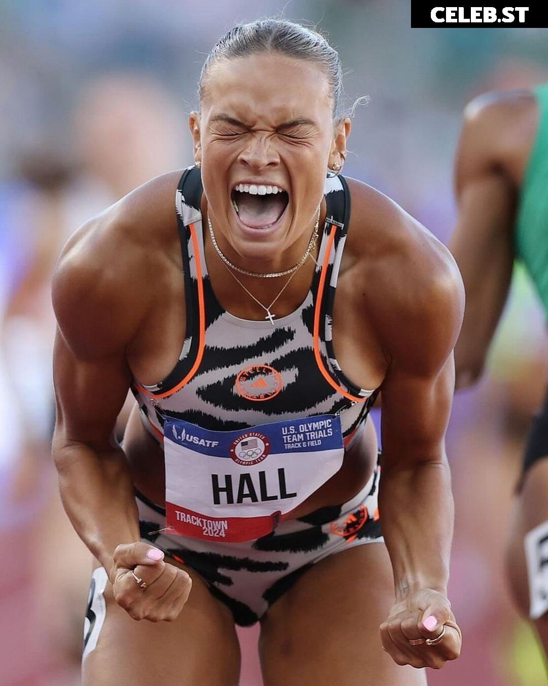 Anna Hall Image 20160157