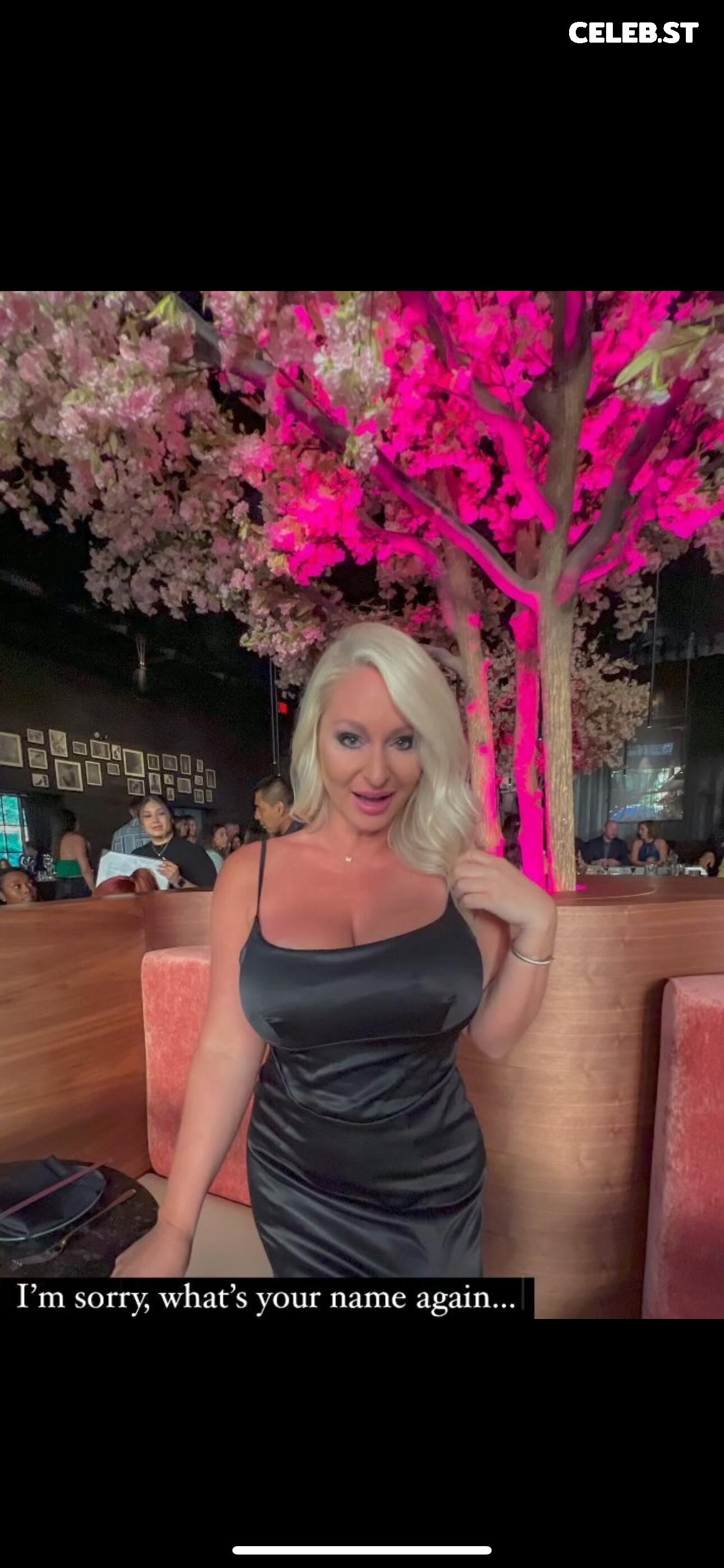 Texas hotwife blondie_mom_bay Image 20171277