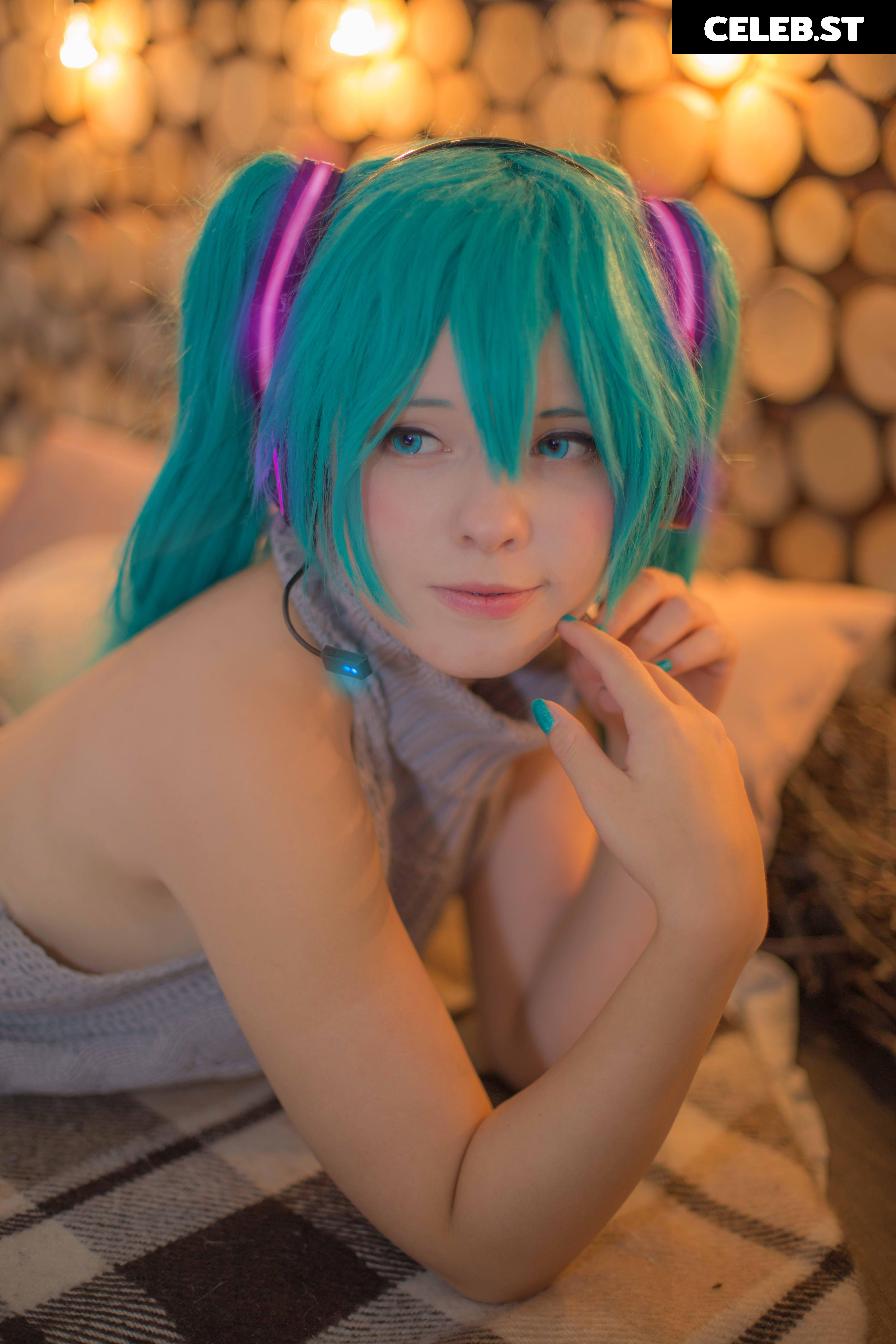 Saya Scarlet Image 20173331