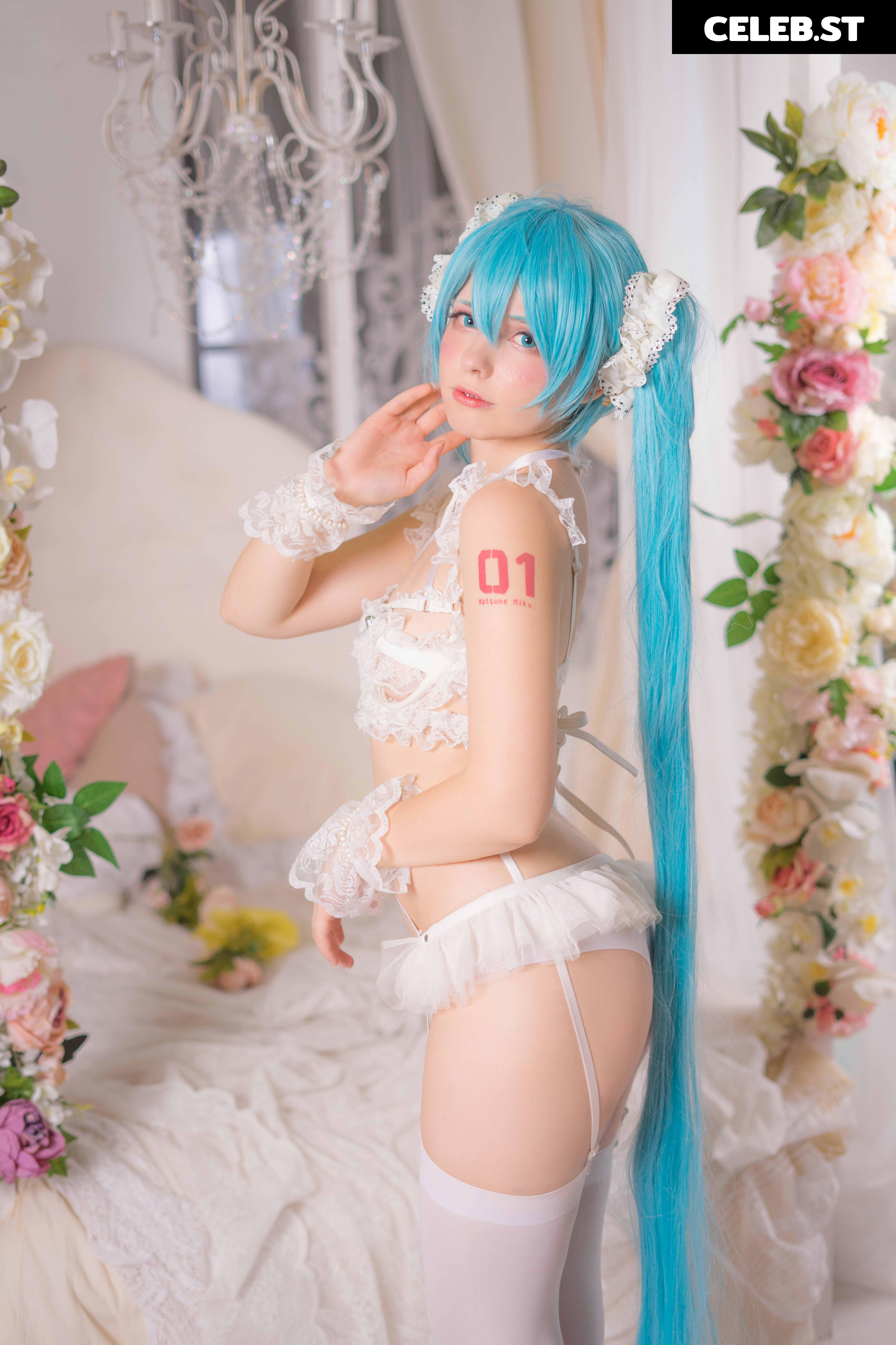 Saya Scarlet Image 20173340