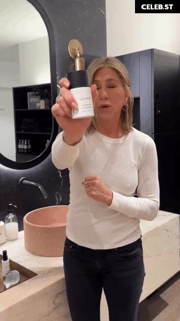 Jennifer Aniston Image 2014177