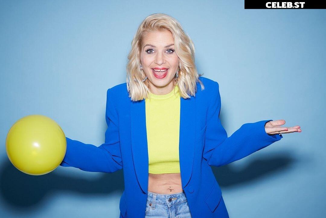 Susan Sideropoulos Image 2011486