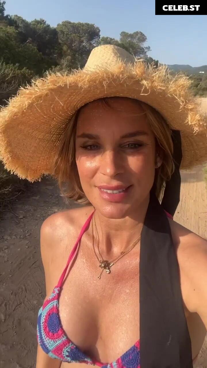 Claudelle Deckert Image 2011084