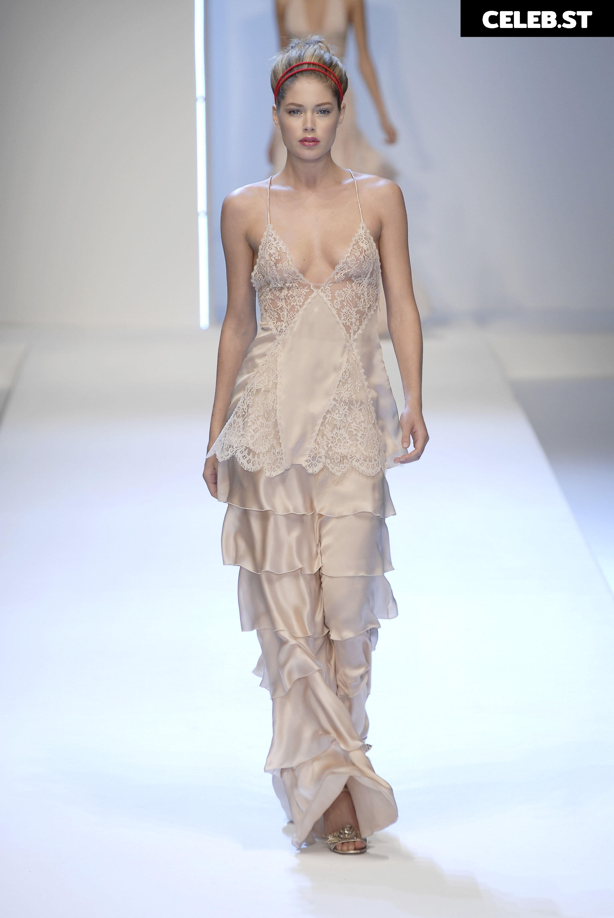 Doutzen Kroes Image 2012707