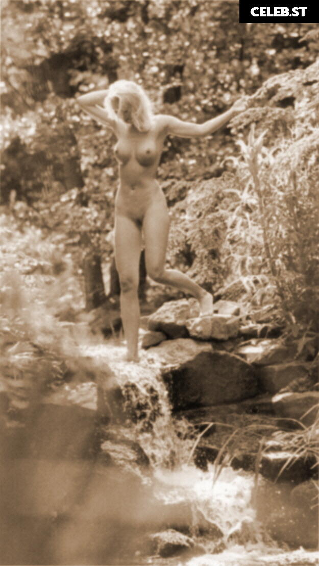 Cora Schumacher Image 2012070