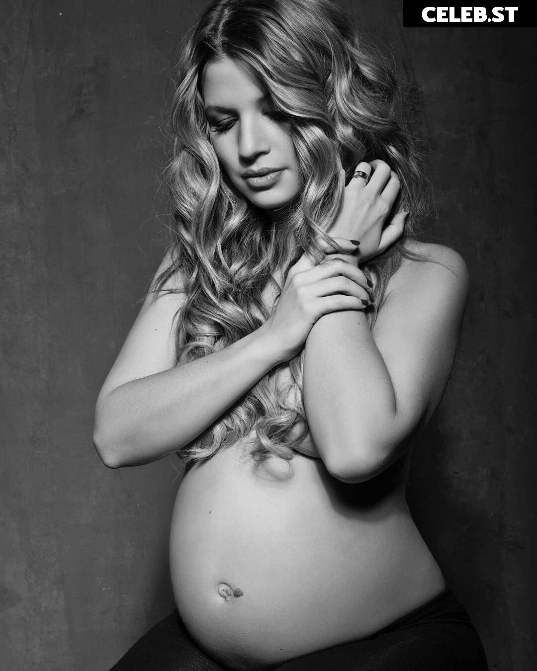 Susan Sideropoulos Image 2013632