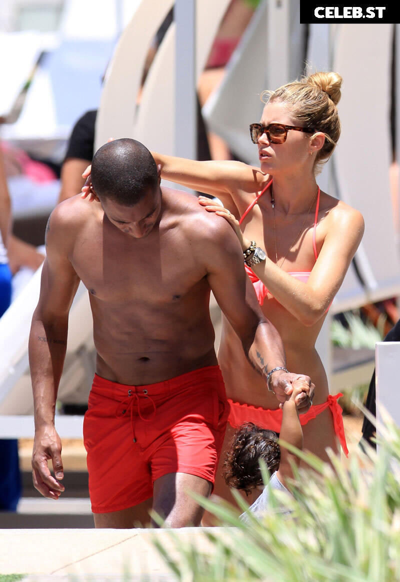 Doutzen Kroes Image 2013359