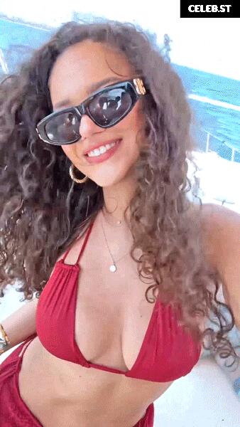 Madison Pettis Image 2013373