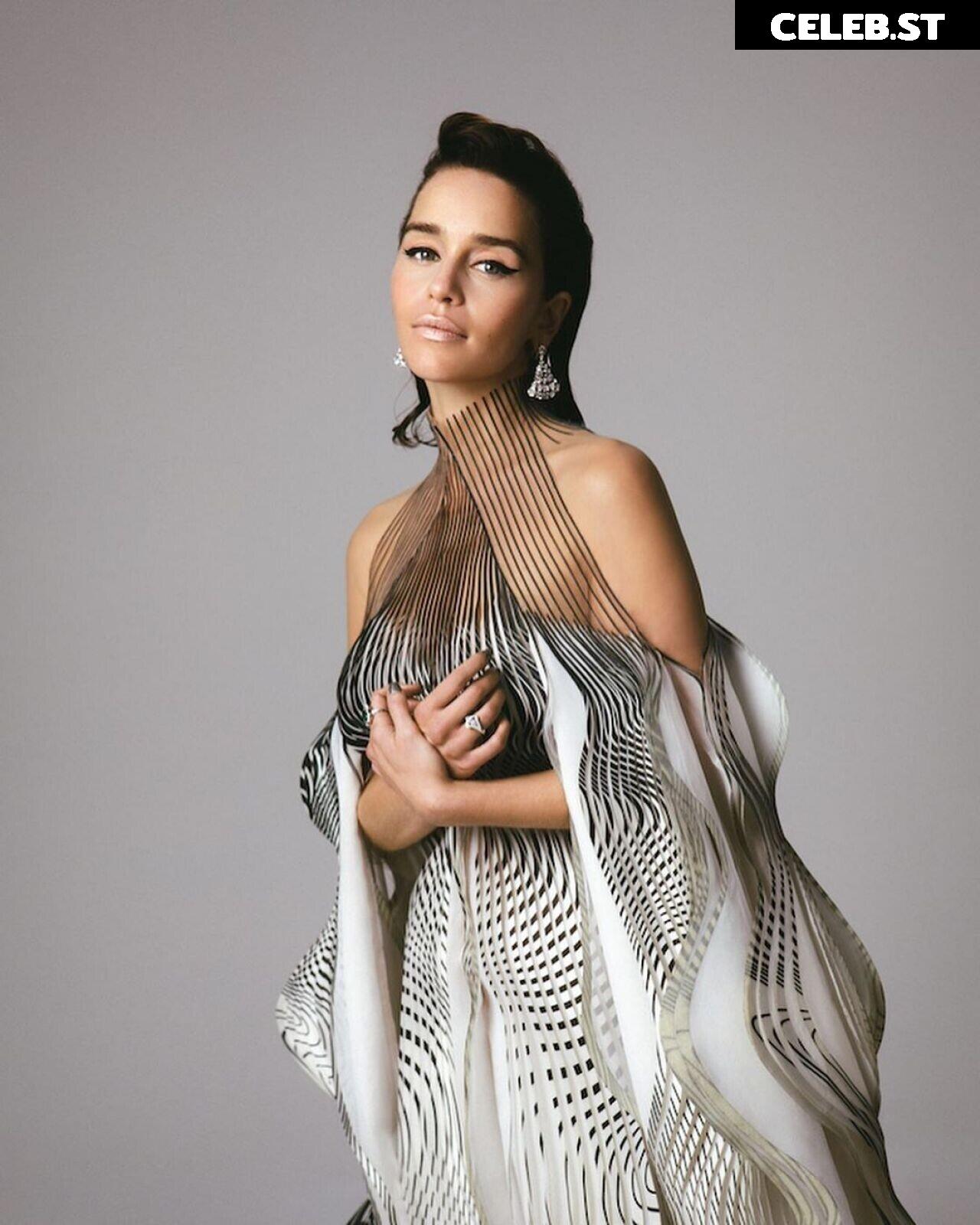 Emilia Clarke Image 2010878