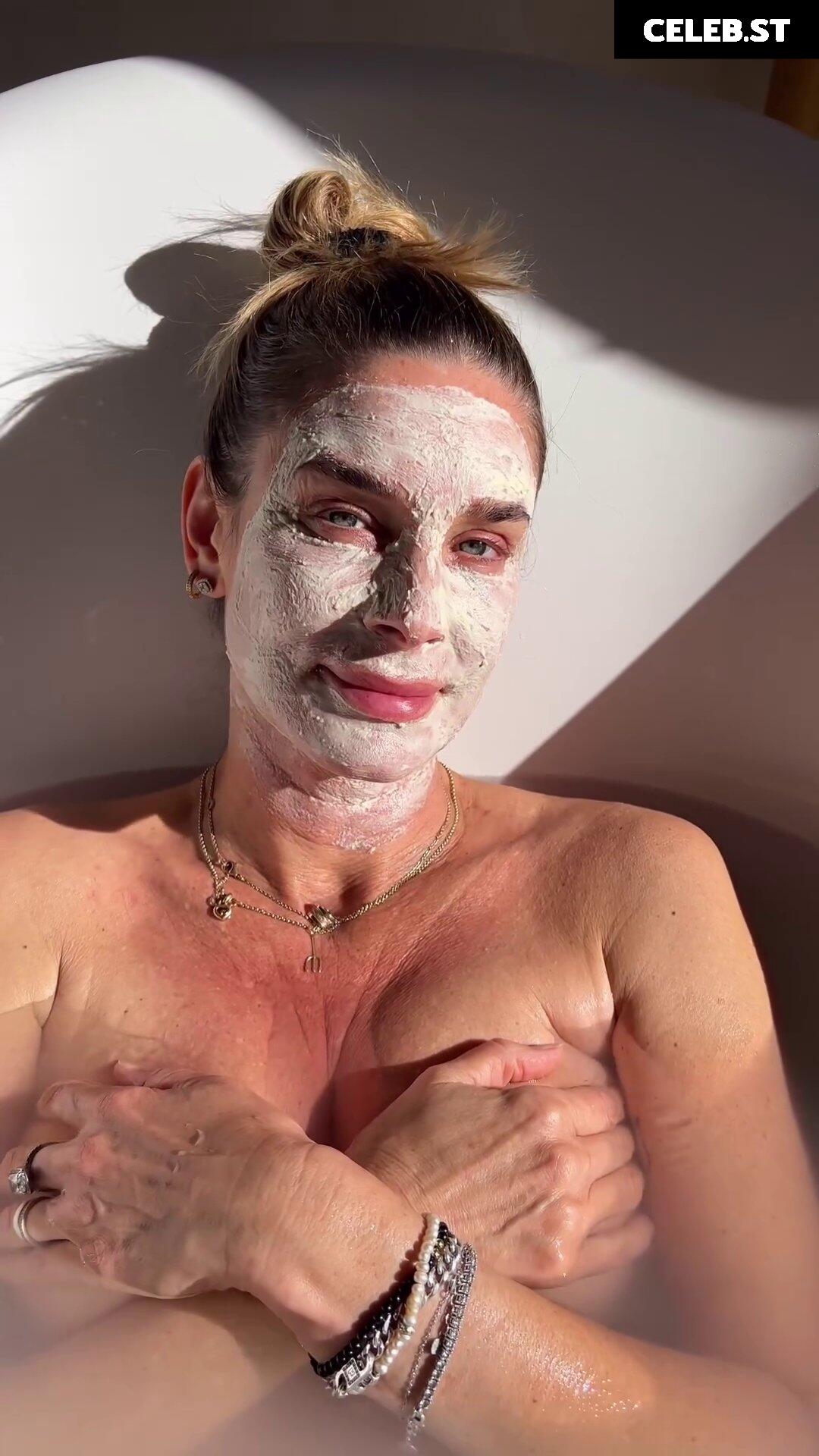 Claudelle Deckert Image 2010707