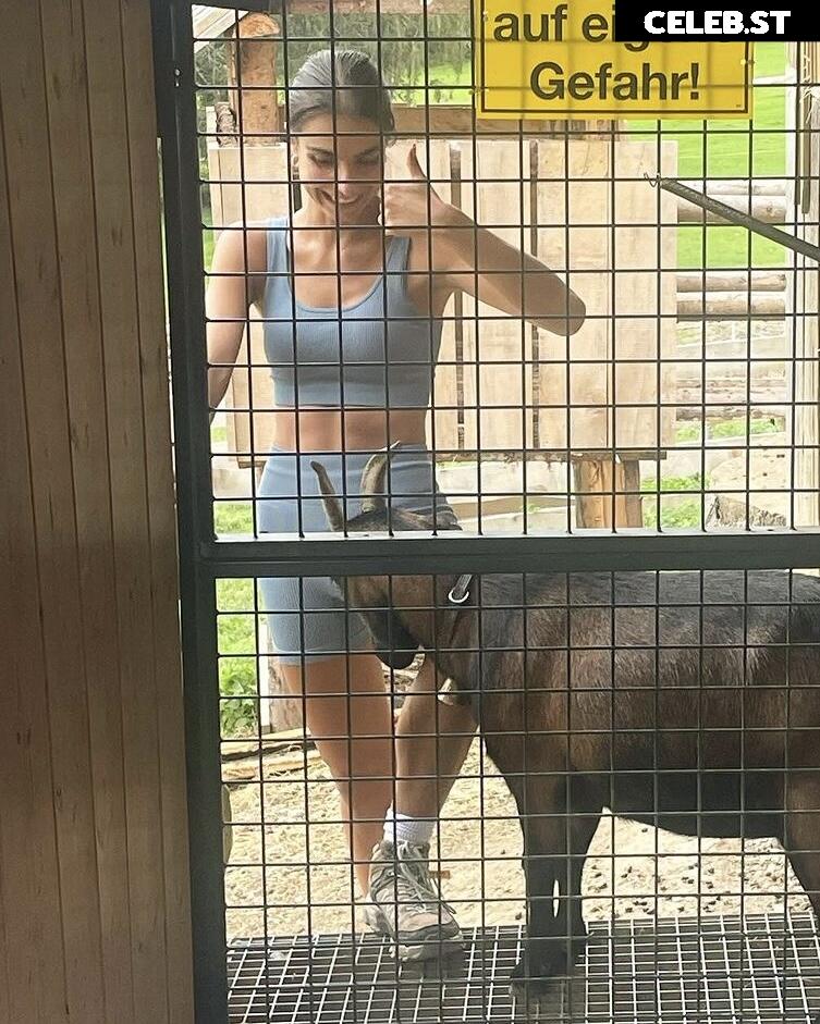 Lea Wagner Image 2010384