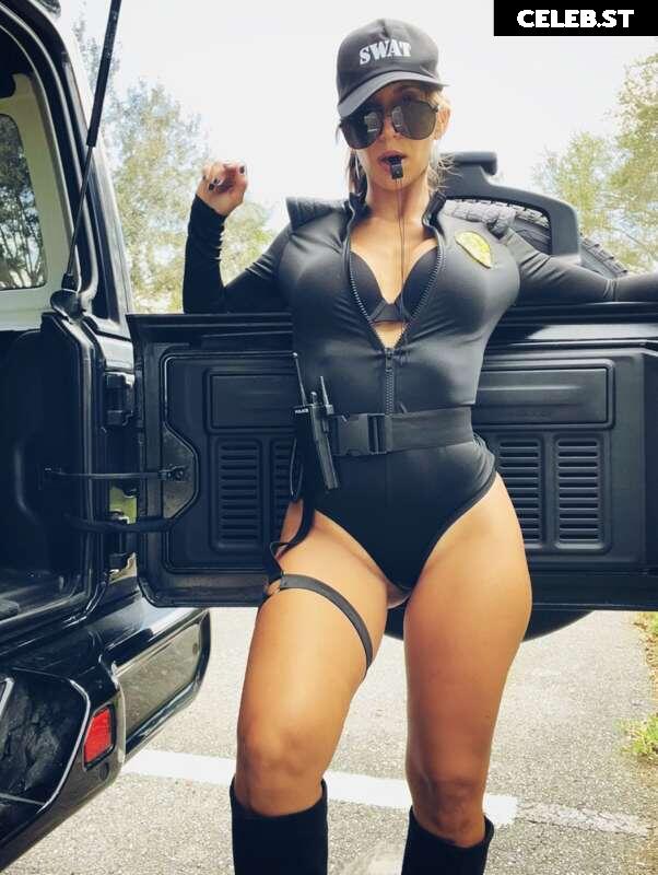 littlefitdevil / Carla Outes Image 20195448