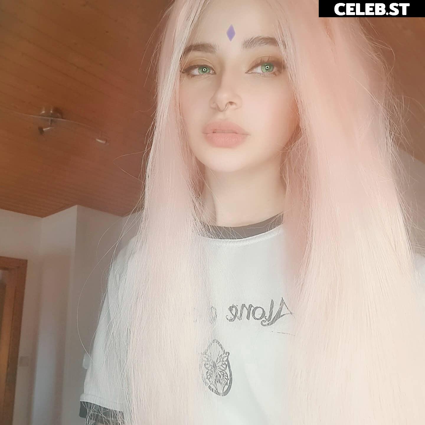 Cata Leyah / cata.leyah / cataleyah_ / leyahcata Image 20193491