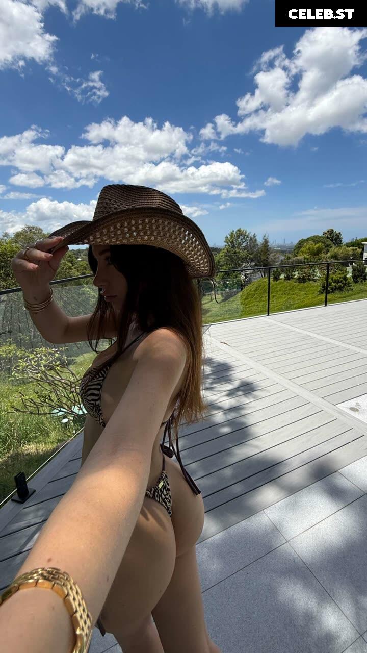 Mikaela Testa / @mikaelatestaa / @mikkimouse404 Image 20193469