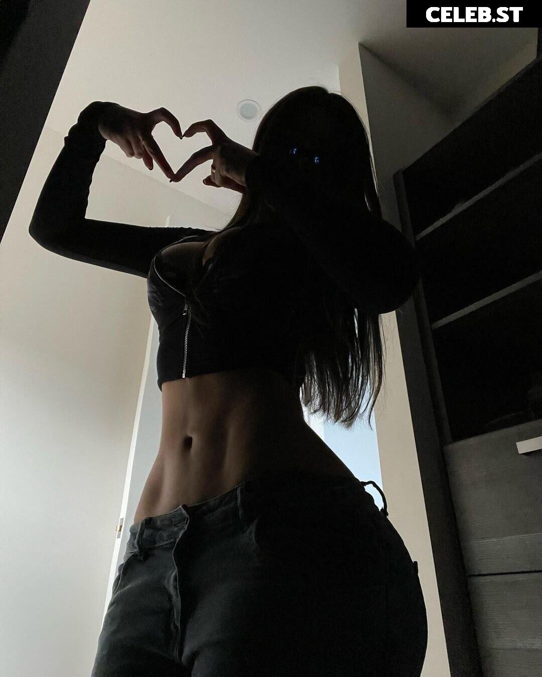 Mikaela Testa / @mikaelatestaa / @mikkimouse404 Image 20193379