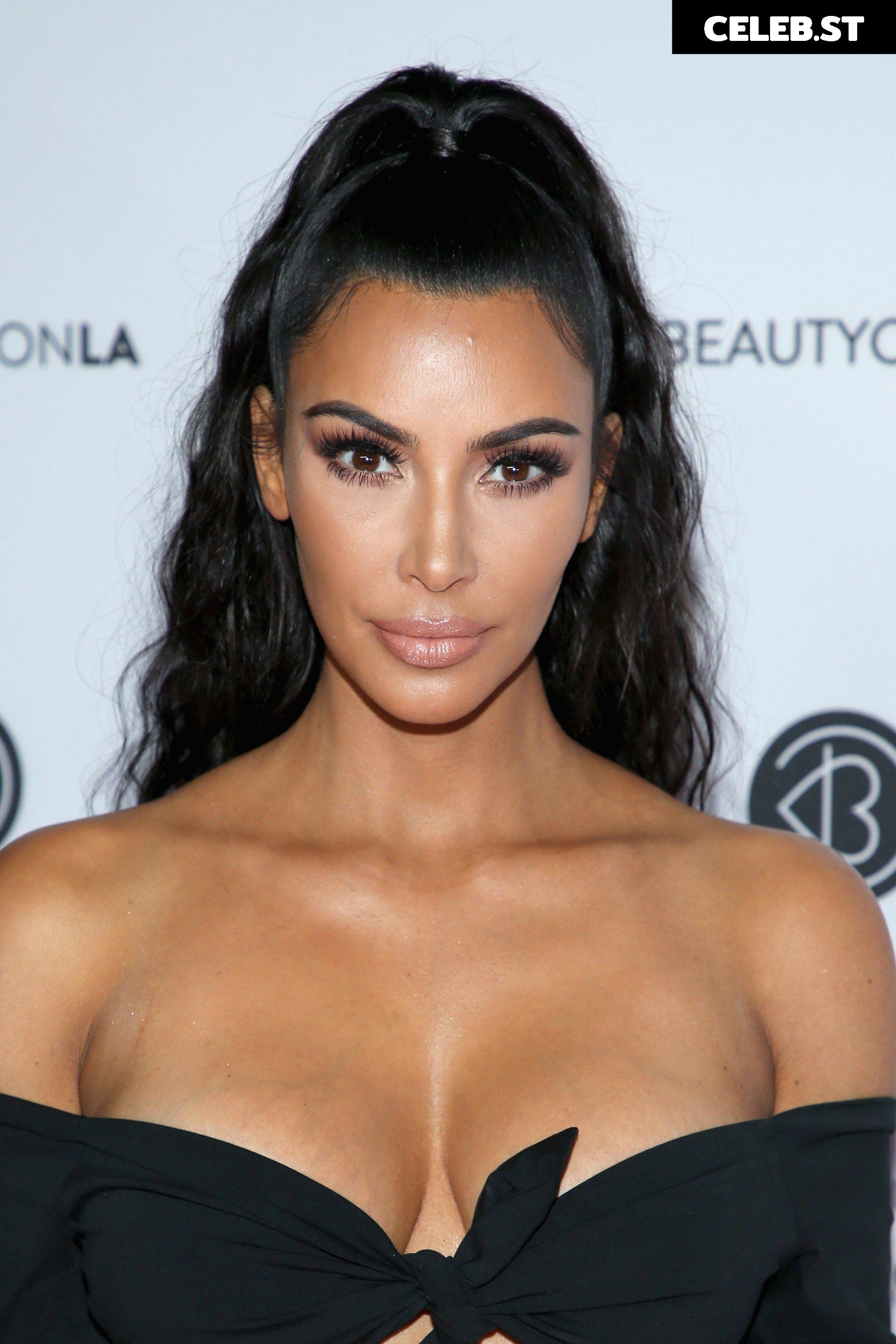 Kim Kardashian Image 2019274