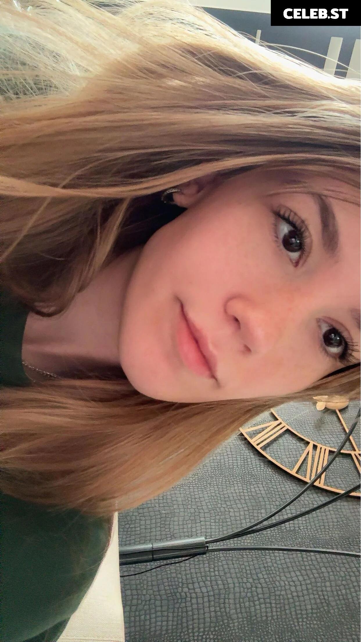 felicitysmoakk / Felicity Smoak Image 20180813