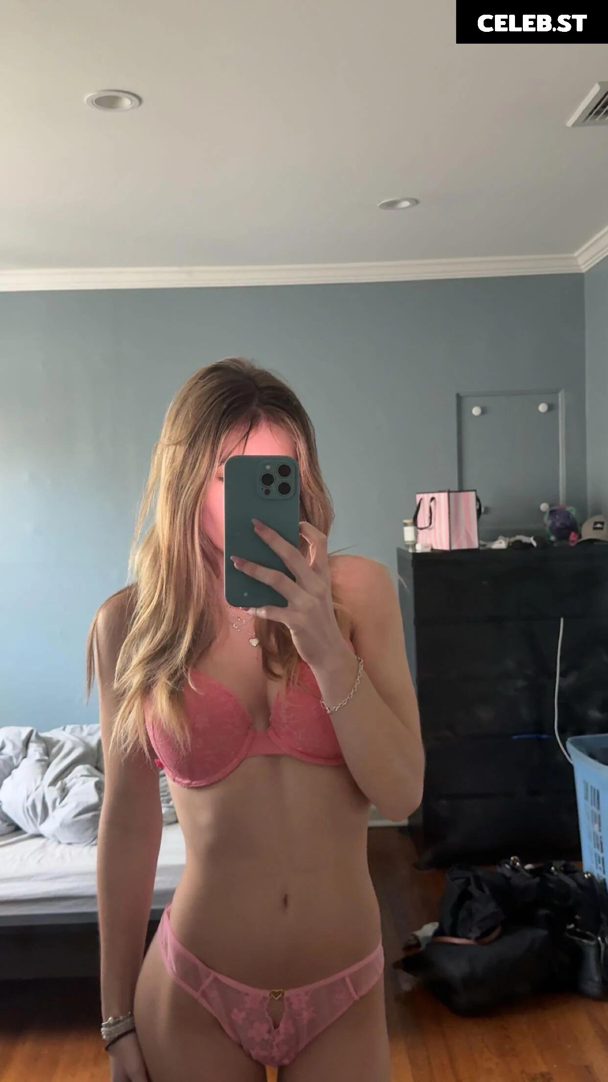 felicitysmoakk / Felicity Smoak Image 20180804