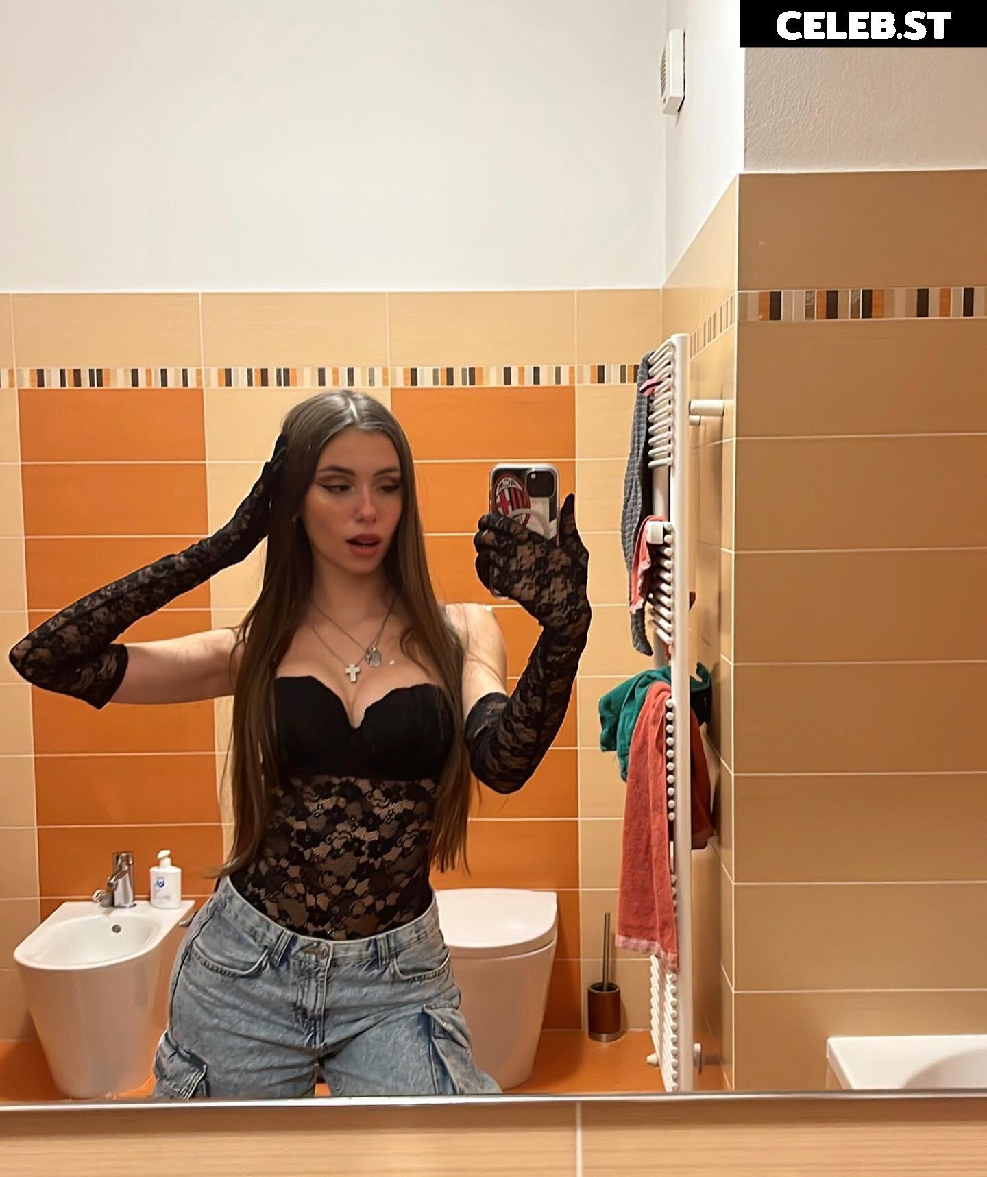 Alice Perego Image 20180543