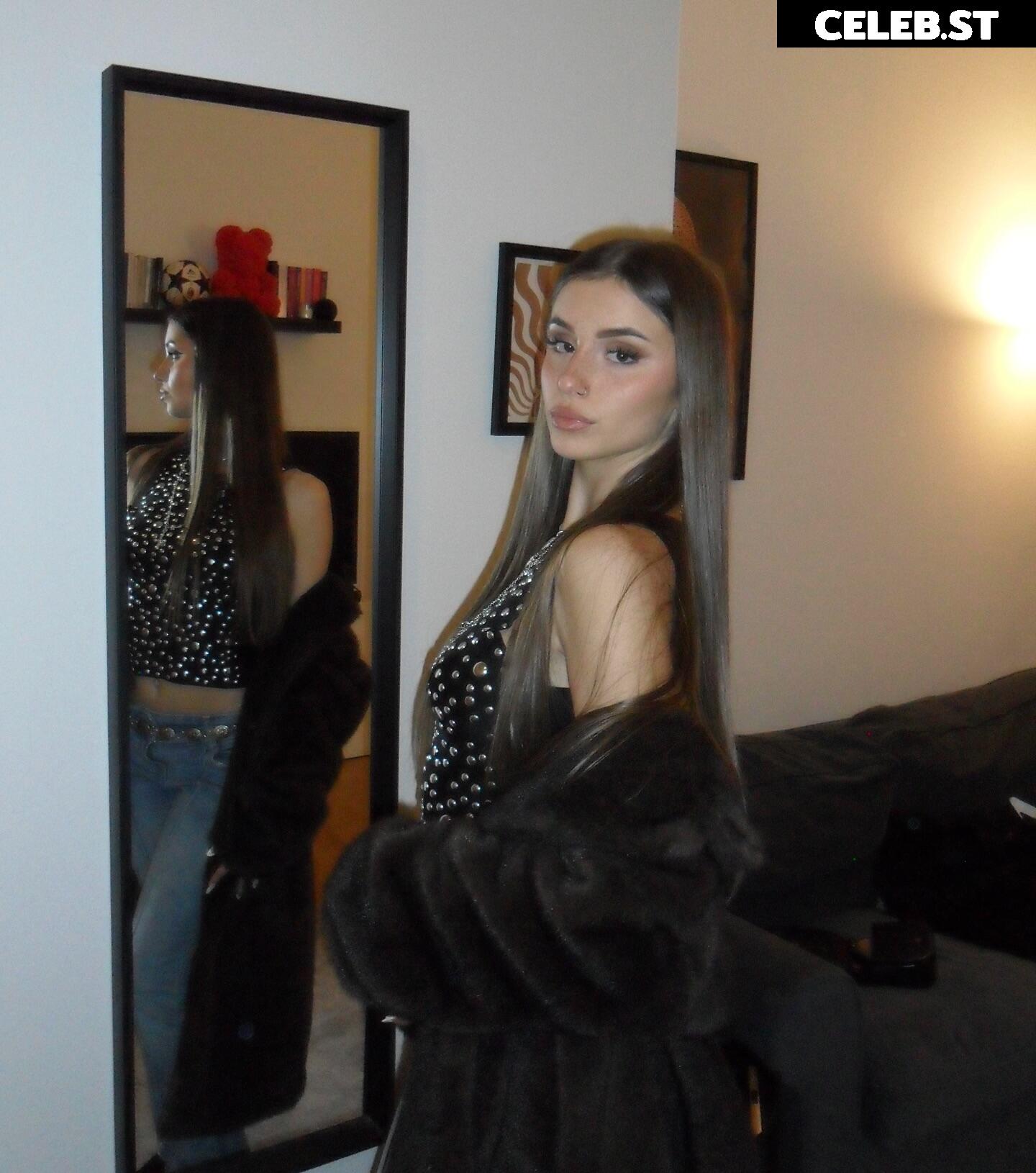 Alice Perego Image 20180634