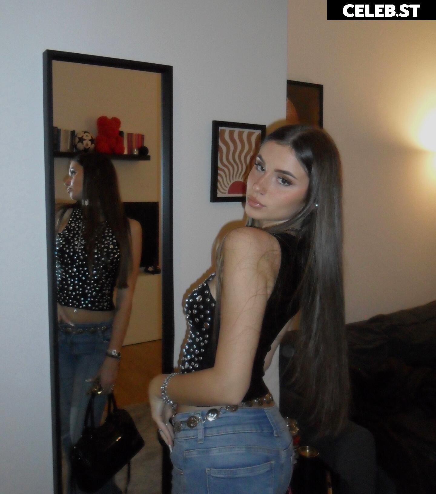 Alice Perego Image 20180660