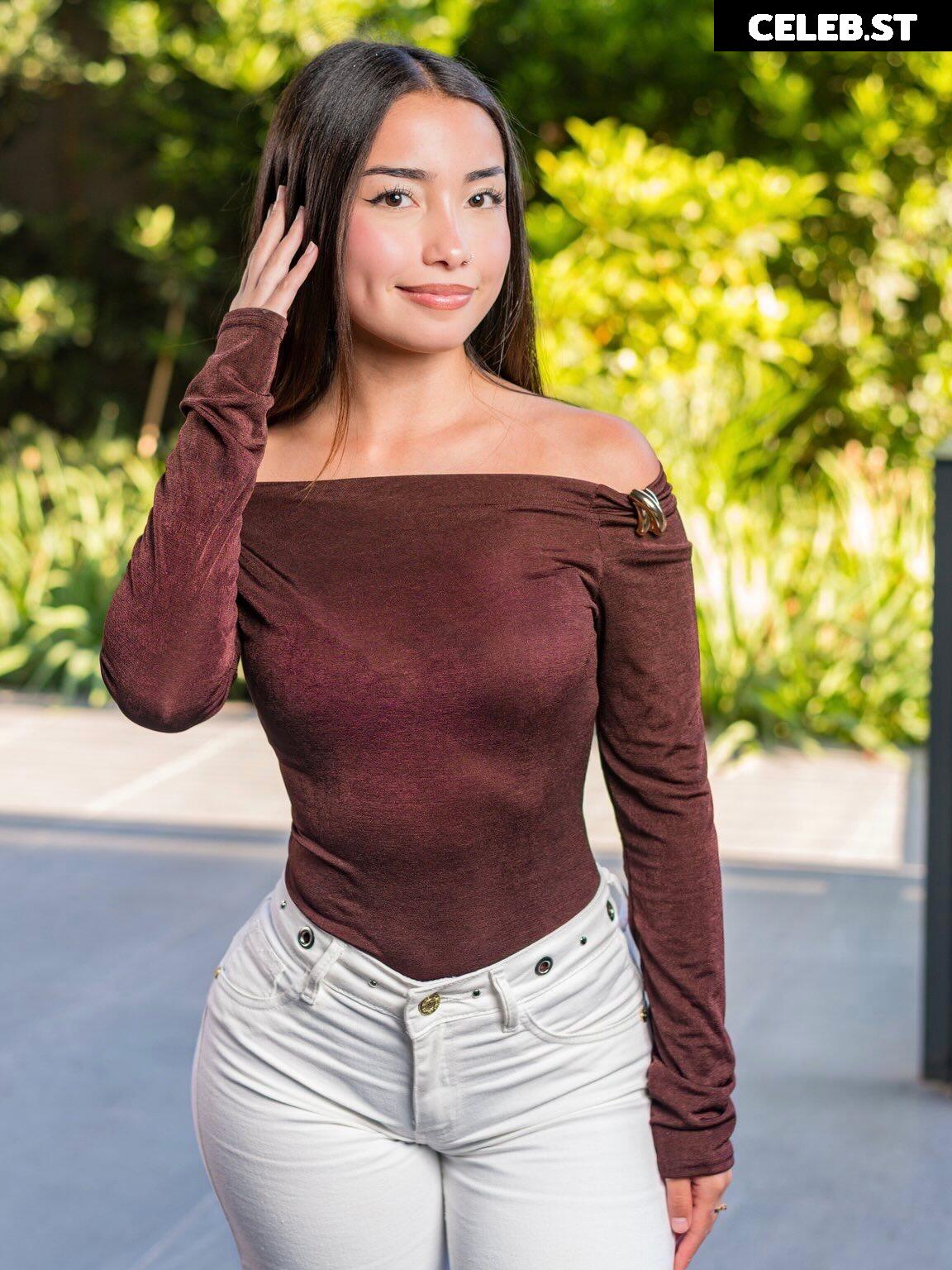 𝐶𝑎𝑟𝑙𝑎 𝑃𝑎𝑒𝑧 / carlaaaapg / carlihairpg Image 20182860