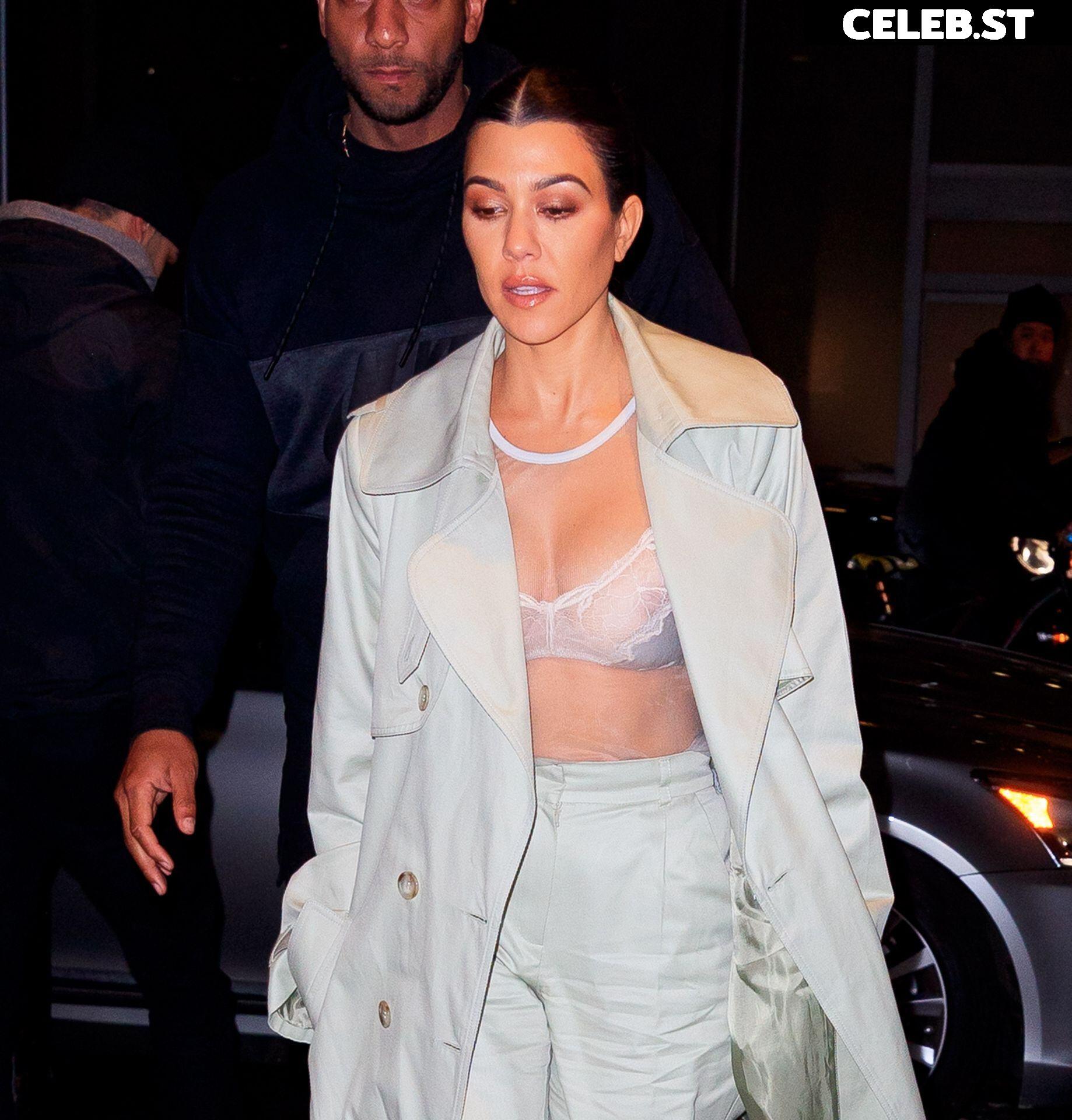 Kourtney Kardashian Image 2018201