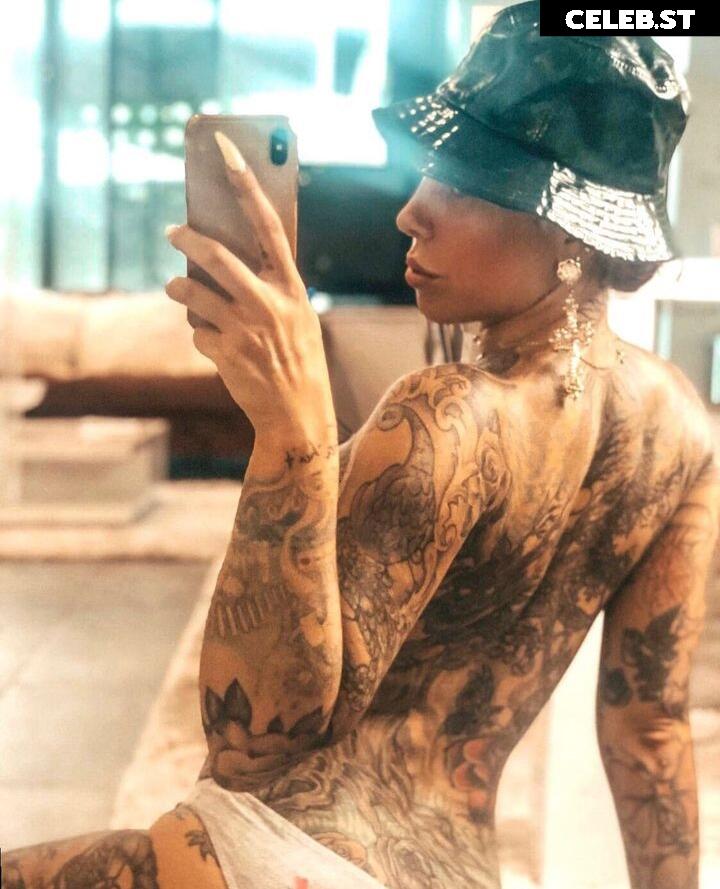 Kate Merlan Image 2005441