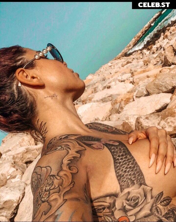 Kate Merlan Image 2005418