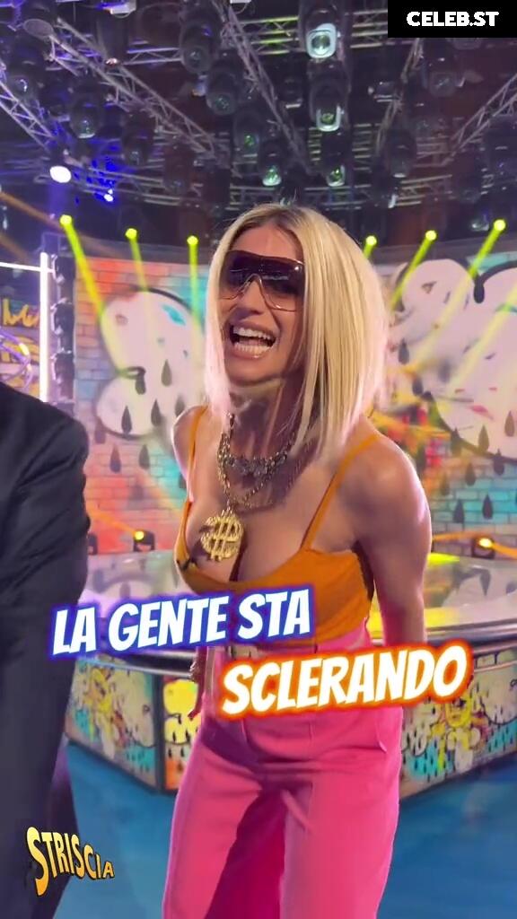 Michelle Hunziker Image 2004111
