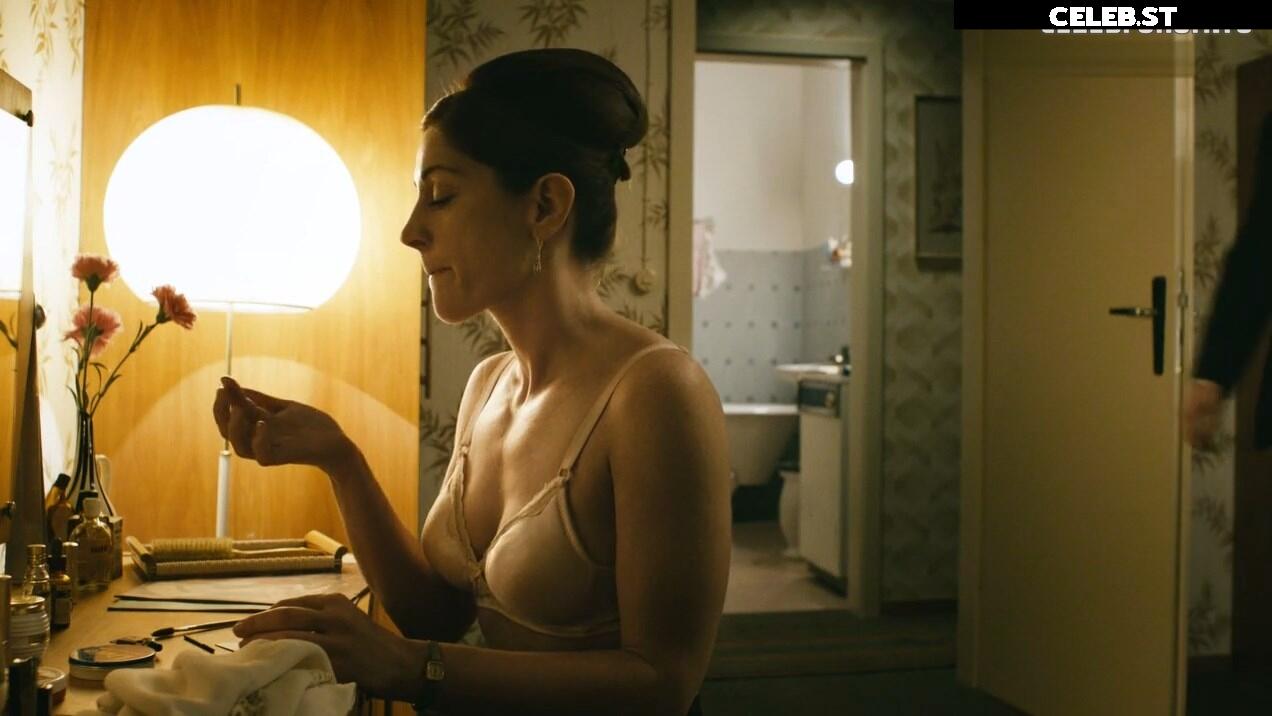 Ulrike C. Tscharre Image 2004302