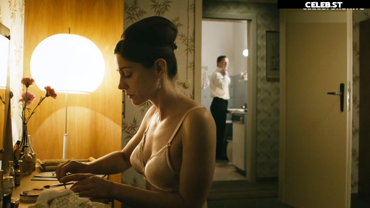 Ulrike C. Tscharre Image 2004264