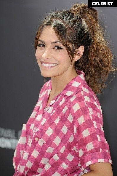 Sarah Shahi Image 2001871
