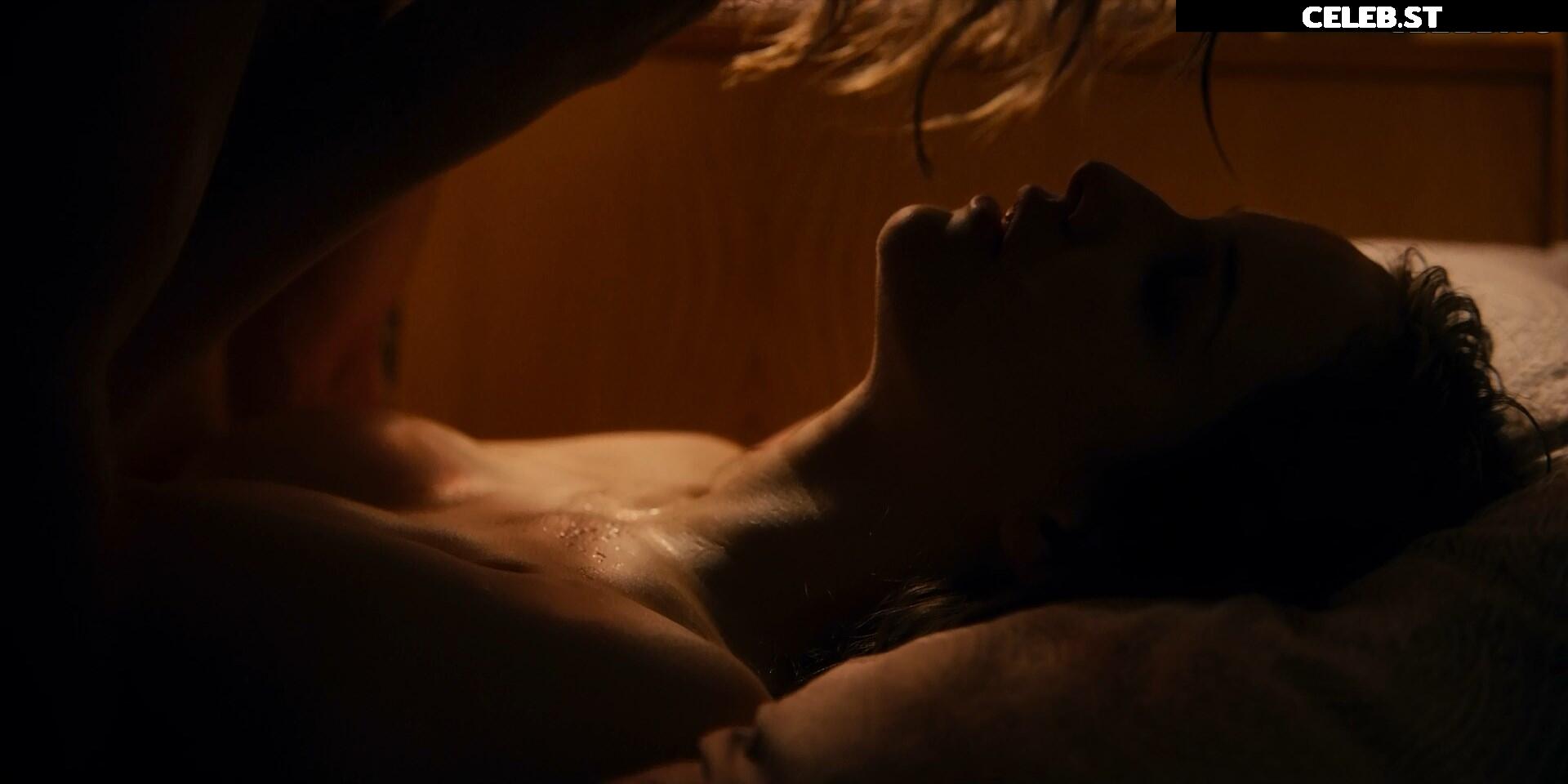 Lisa Vicari Image 2001597