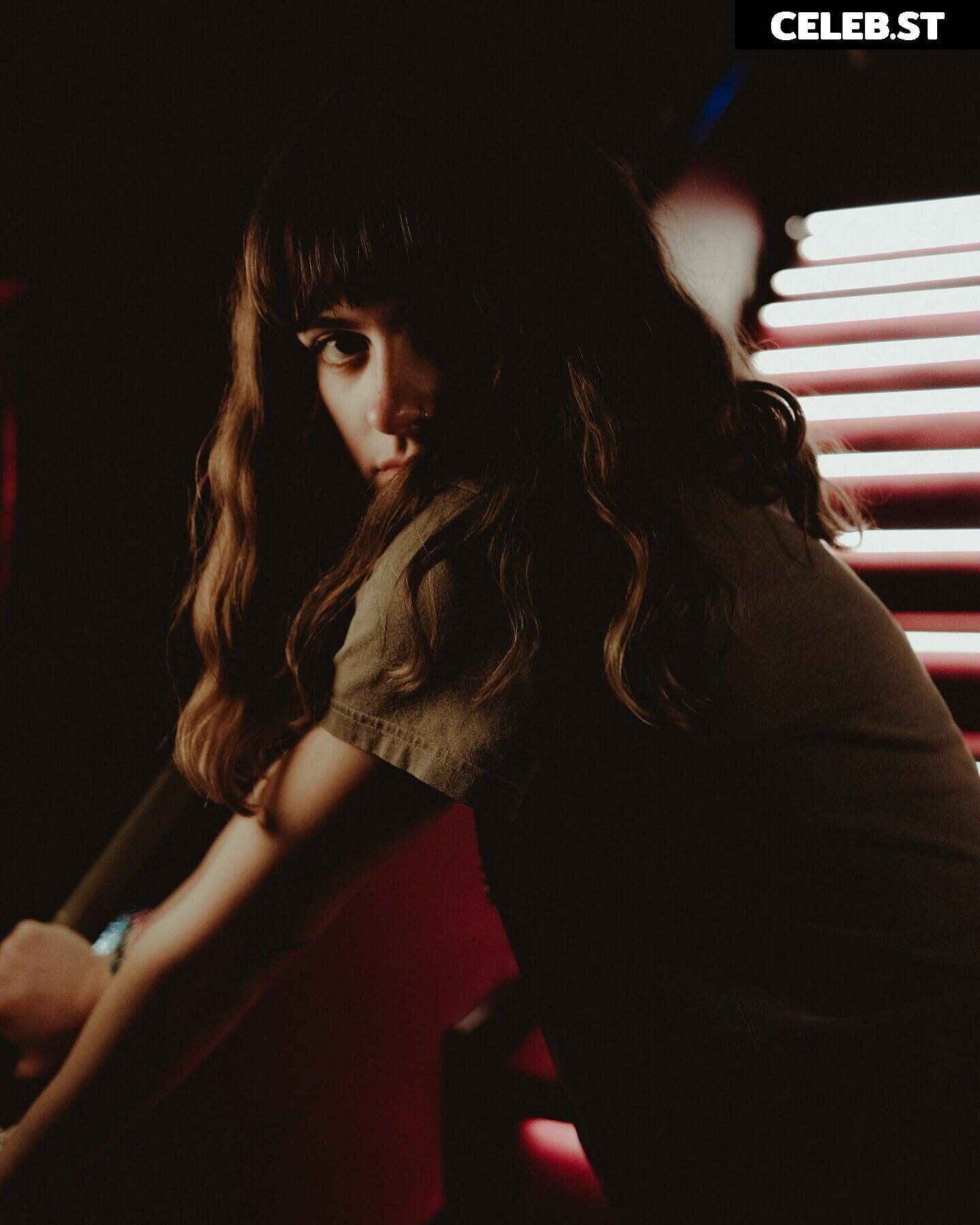Chloe Slater - Indie Musician Image 20011640